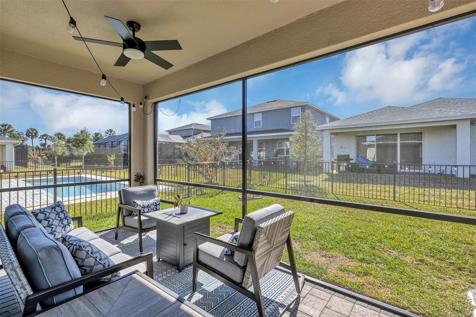 Single Family Residence at 3393 BLUFF OAK LN, SANFORD, photo 32 of 53