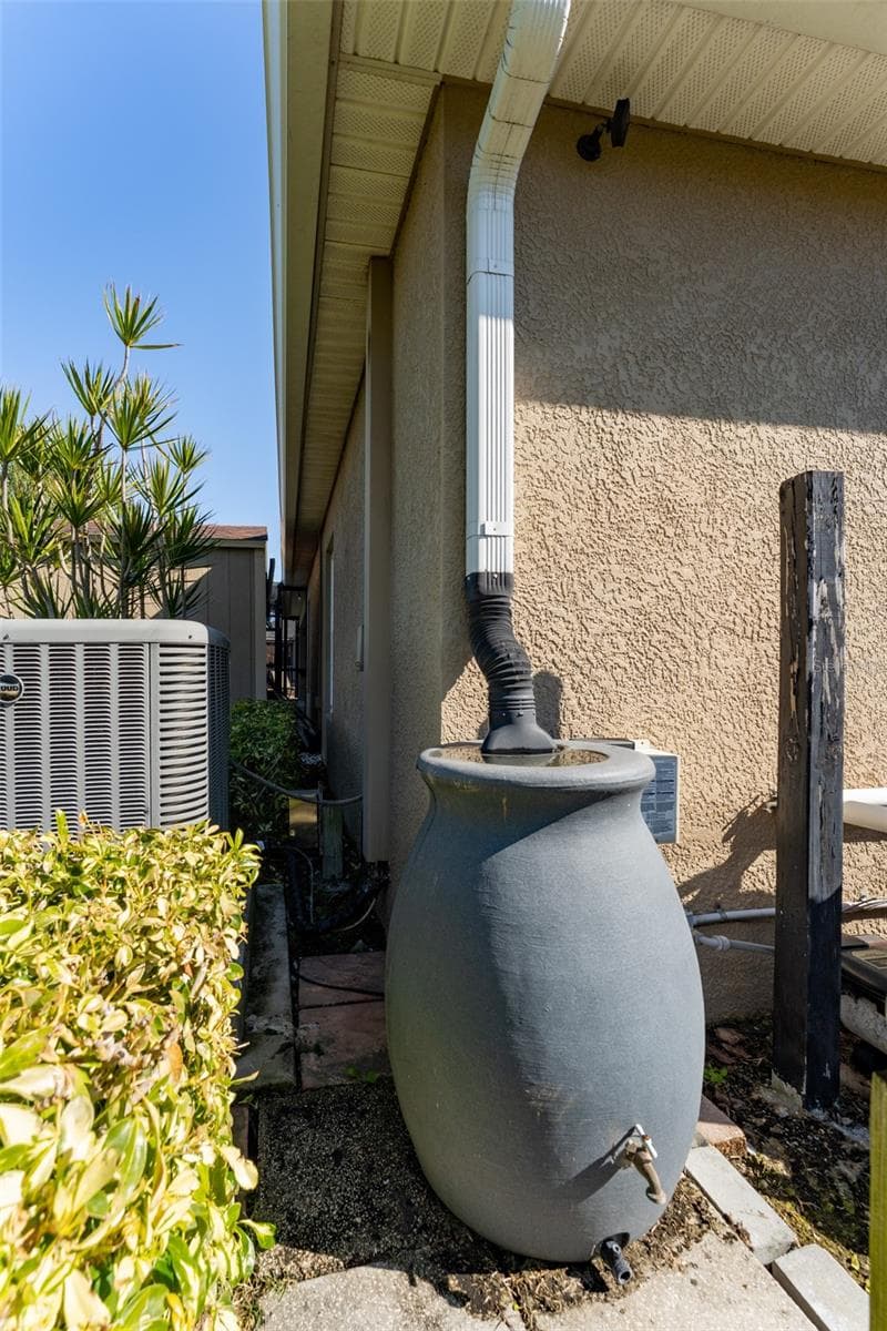 Gutters installed 2022 - 5431 SANDY SHELL DR, APOLLO BEACH