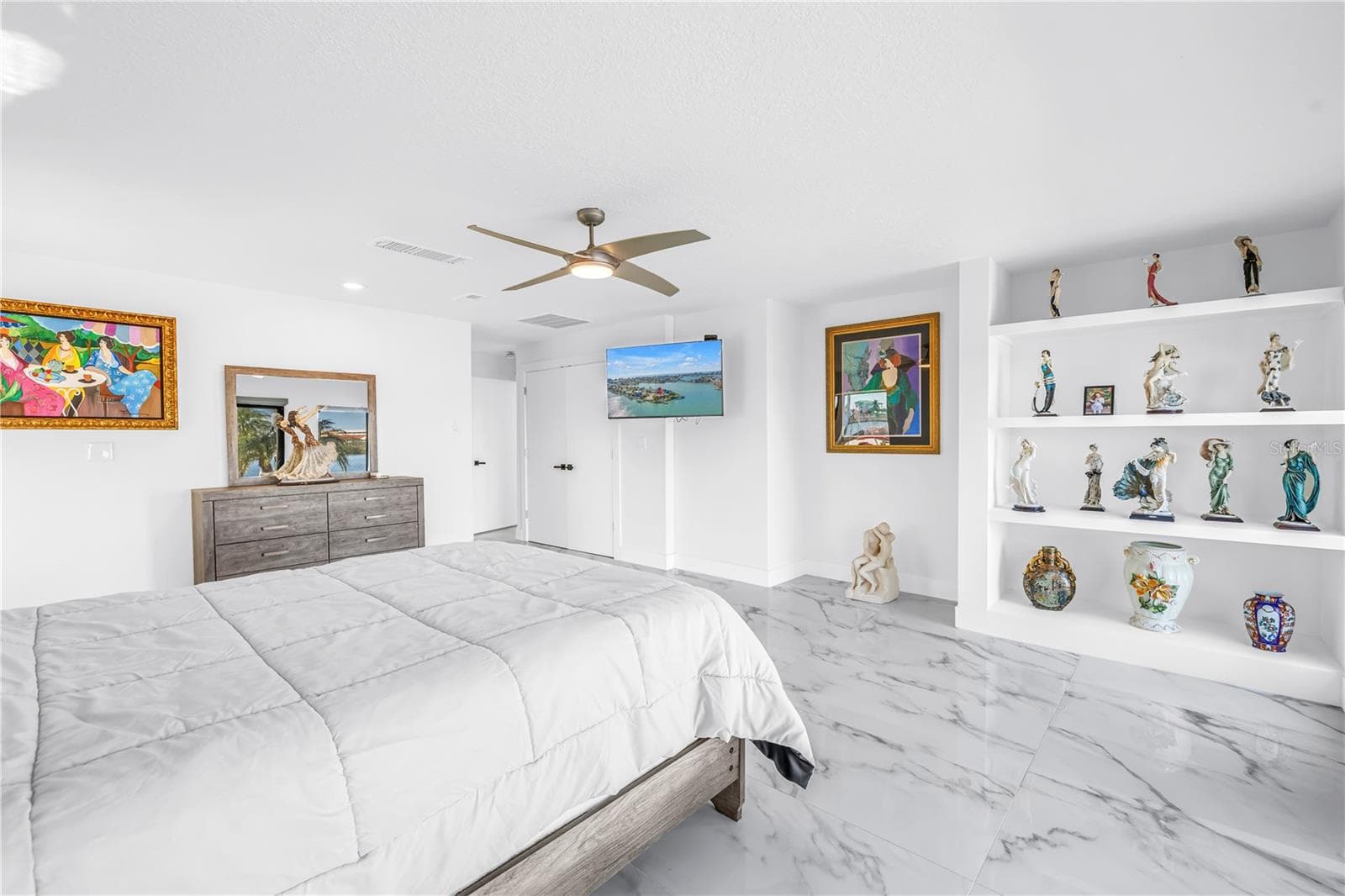 Single Family Residence at 583 CRYSTAL DR, MADEIRA BEACH, photo 33 of 100
