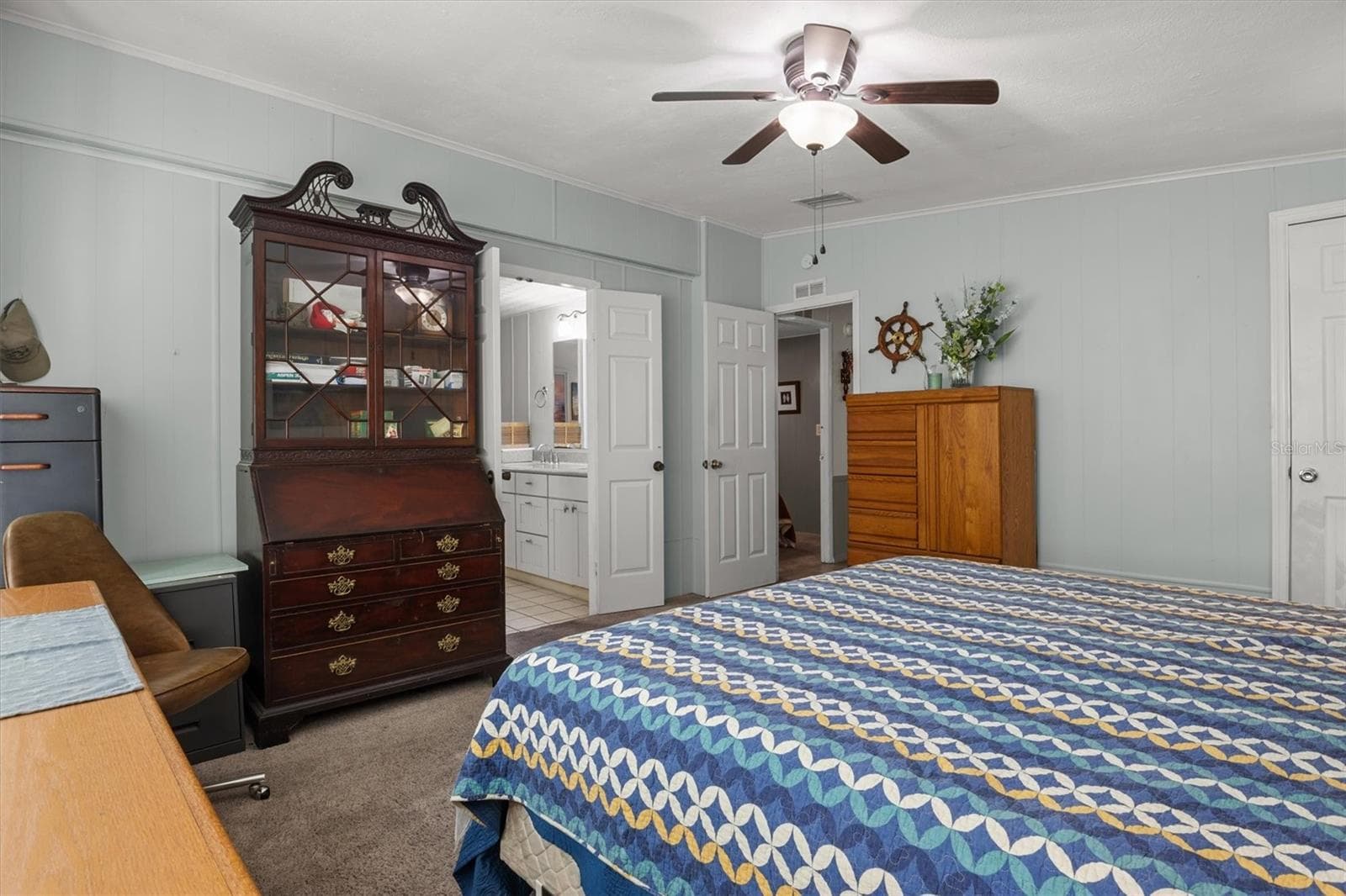 Primary Bedroom - 6825 S LAKE HENRY DR NE, WINTER HAVEN
