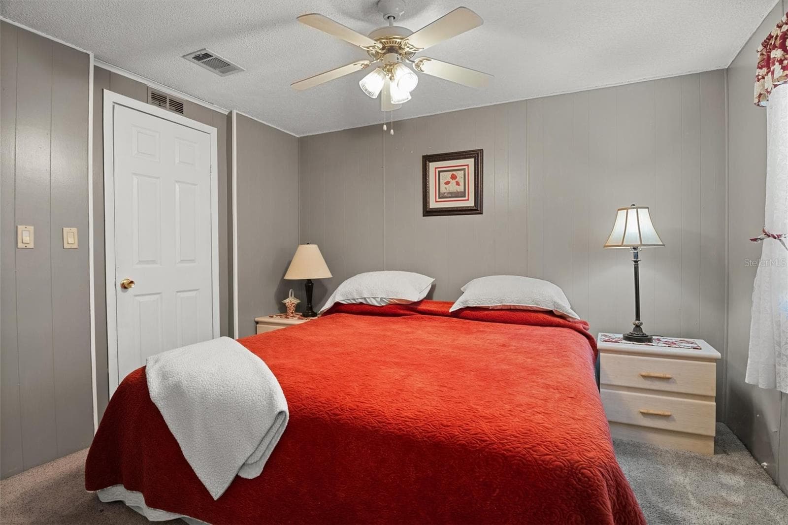 Secondary Bedroom - 6825 S LAKE HENRY DR NE, WINTER HAVEN