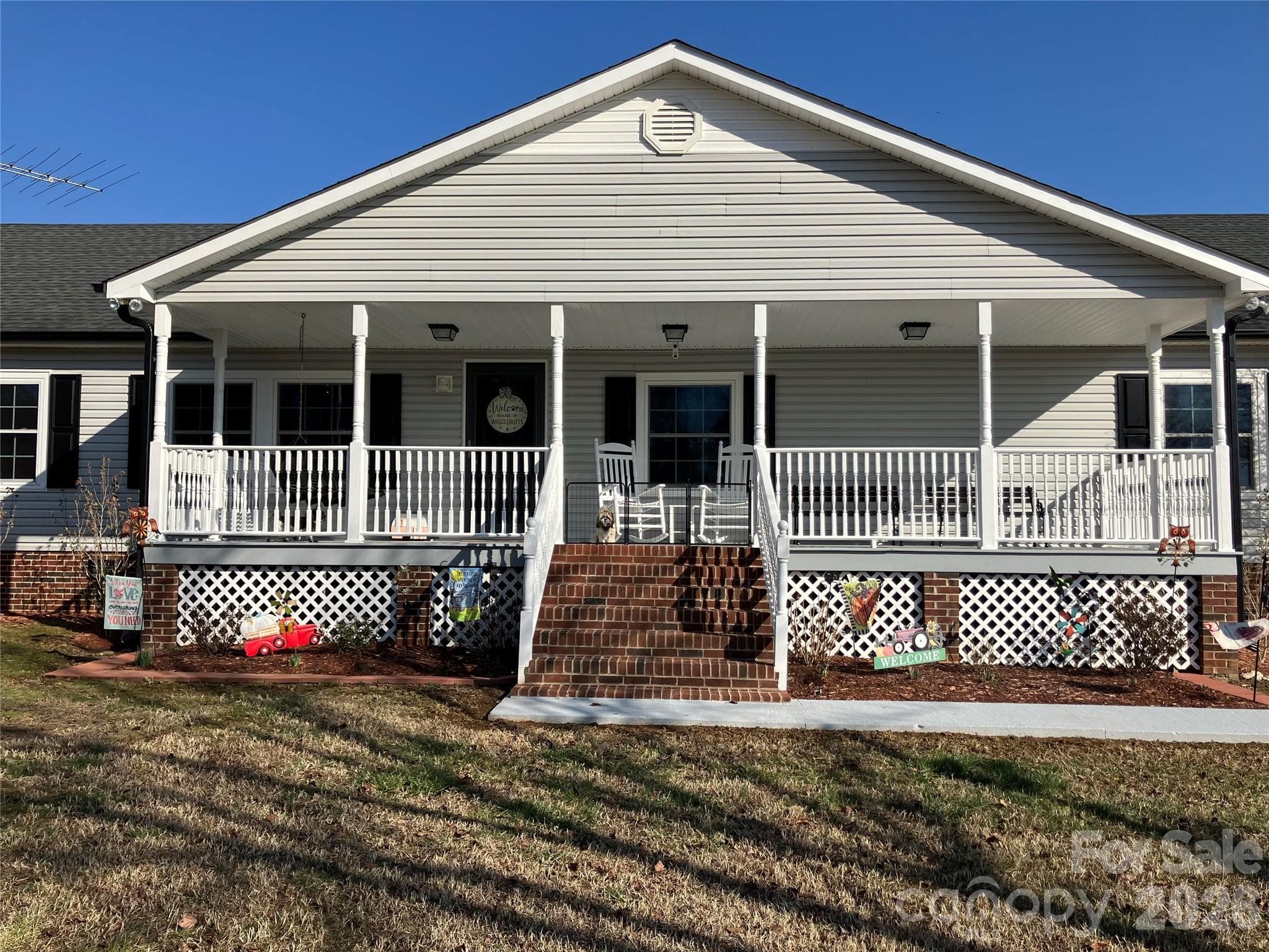 Single Family Residence at 13215 Pine Bluff Road, Midland, photo 3 of 48