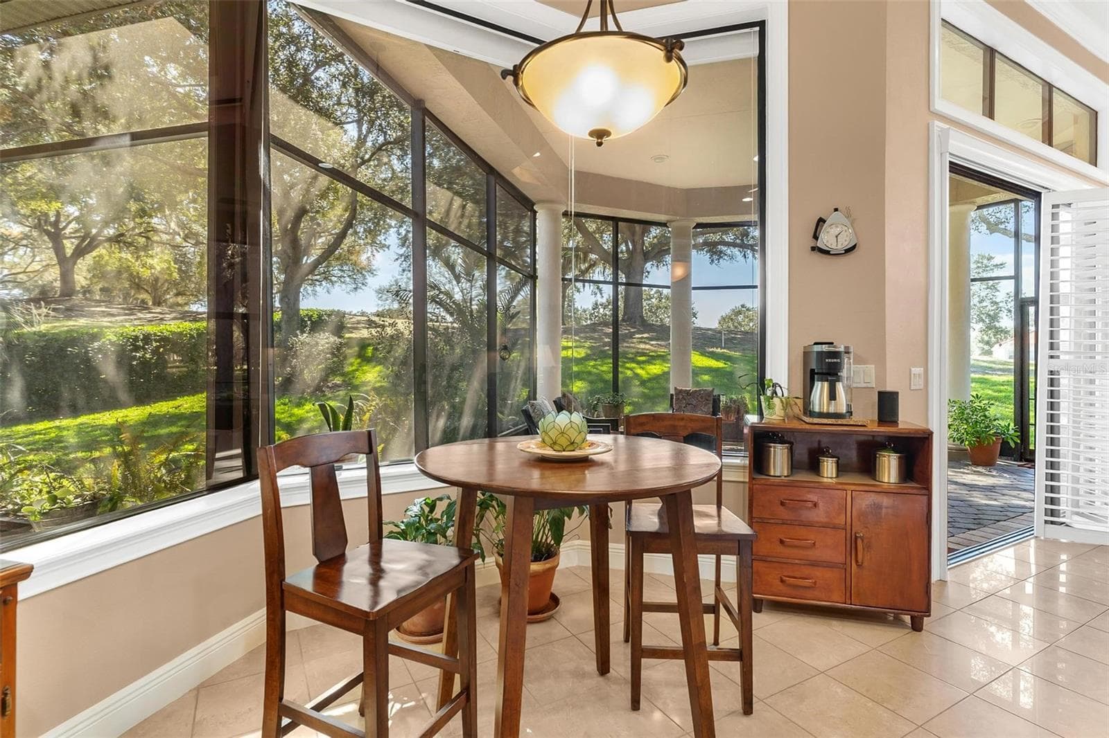 Morning Coffee is a delight in this breakfast area... - 26309 SAN GABRIEL, HOWEY IN THE HILLS