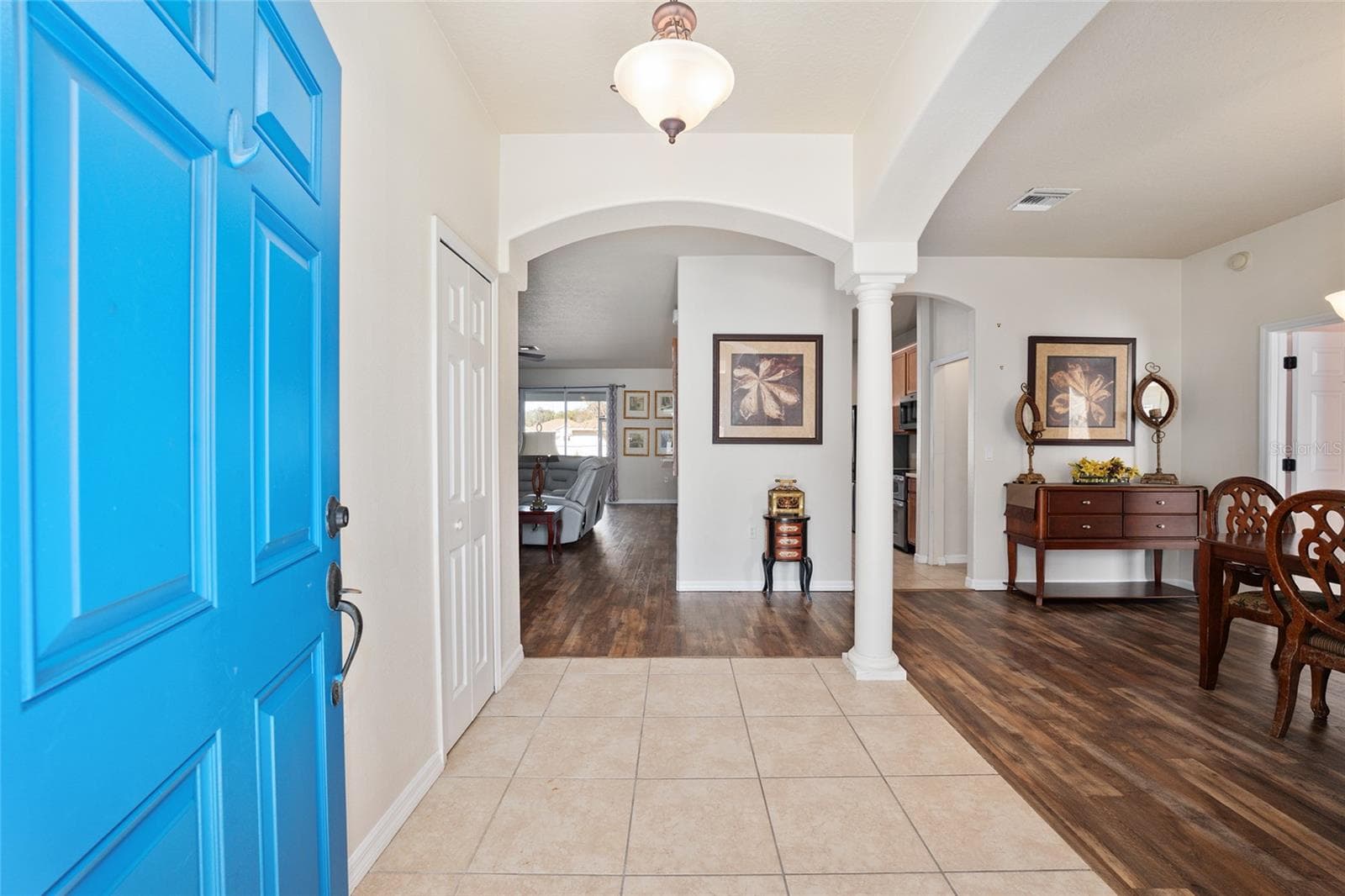 Single Family Residence at 3101 NE 24 PL, OCALA, photo 3 of 47