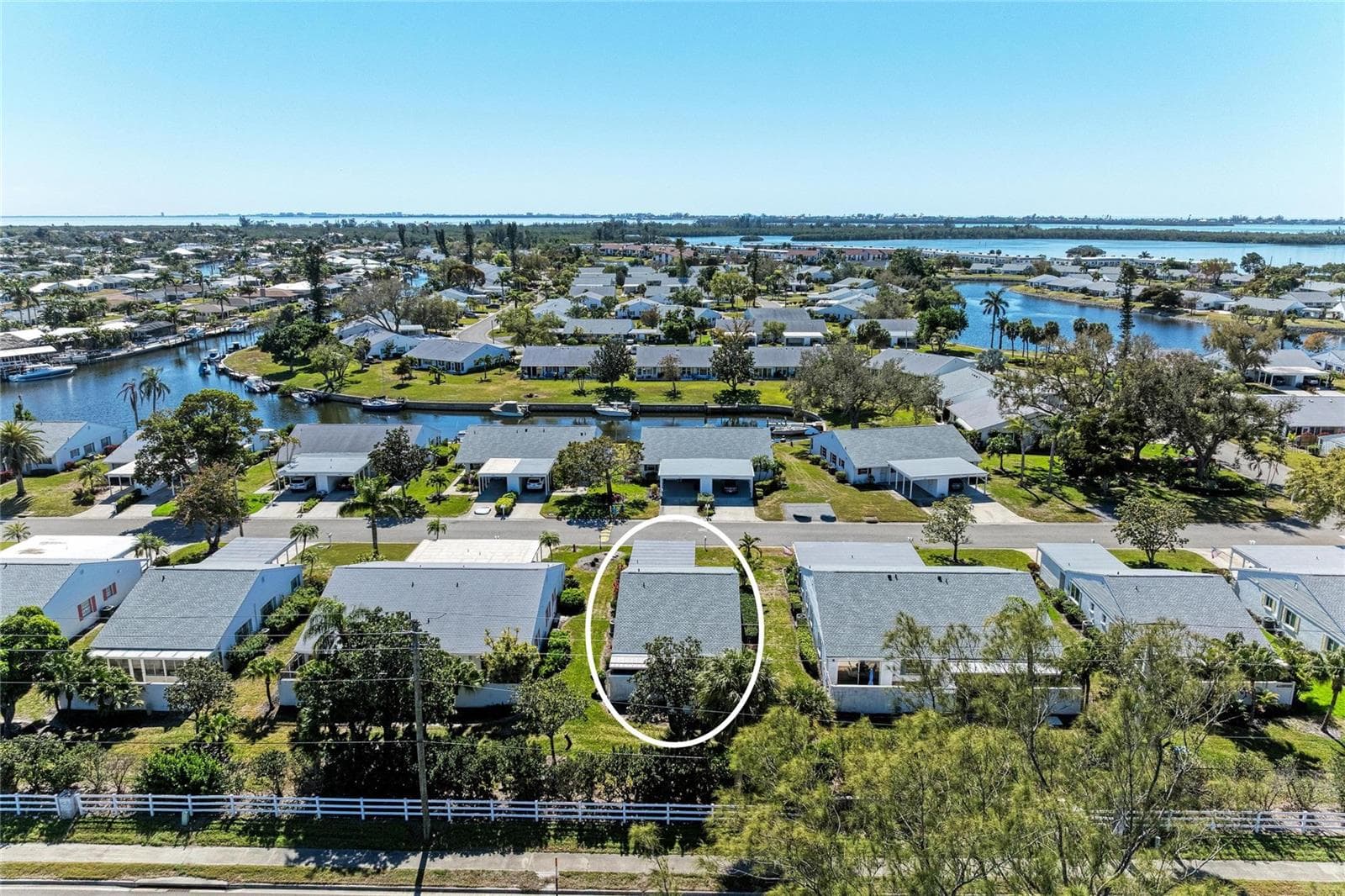Villa at 9417 KINGSTON DR #9417, BRADENTON, photo 2 of 61