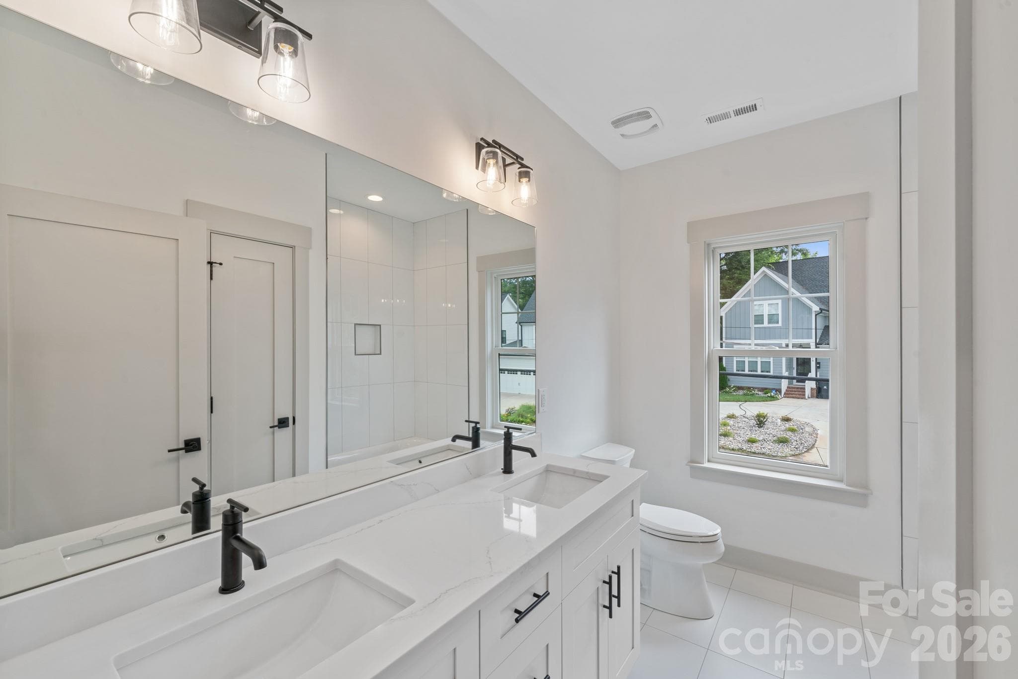 Single Family Residence at Charlotte, photo 14 of 27