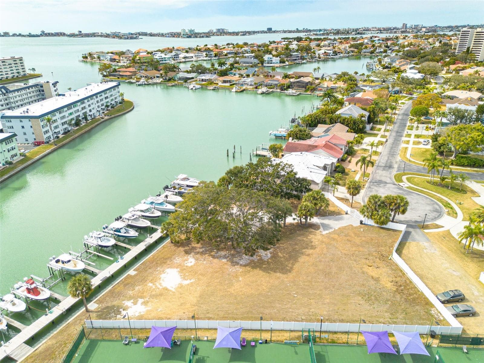 Boca Ciega Bay with easy access to Intracoastal Waterway - 5814 SKIMMER POINT BLVD S, GULFPORT