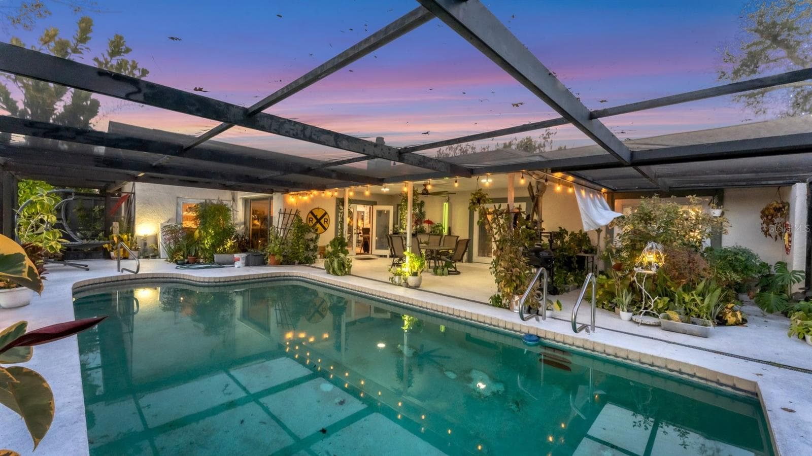 Single Family Residence at 4076 SOUTHWELL WAY, SARASOTA, photo 17 of 29