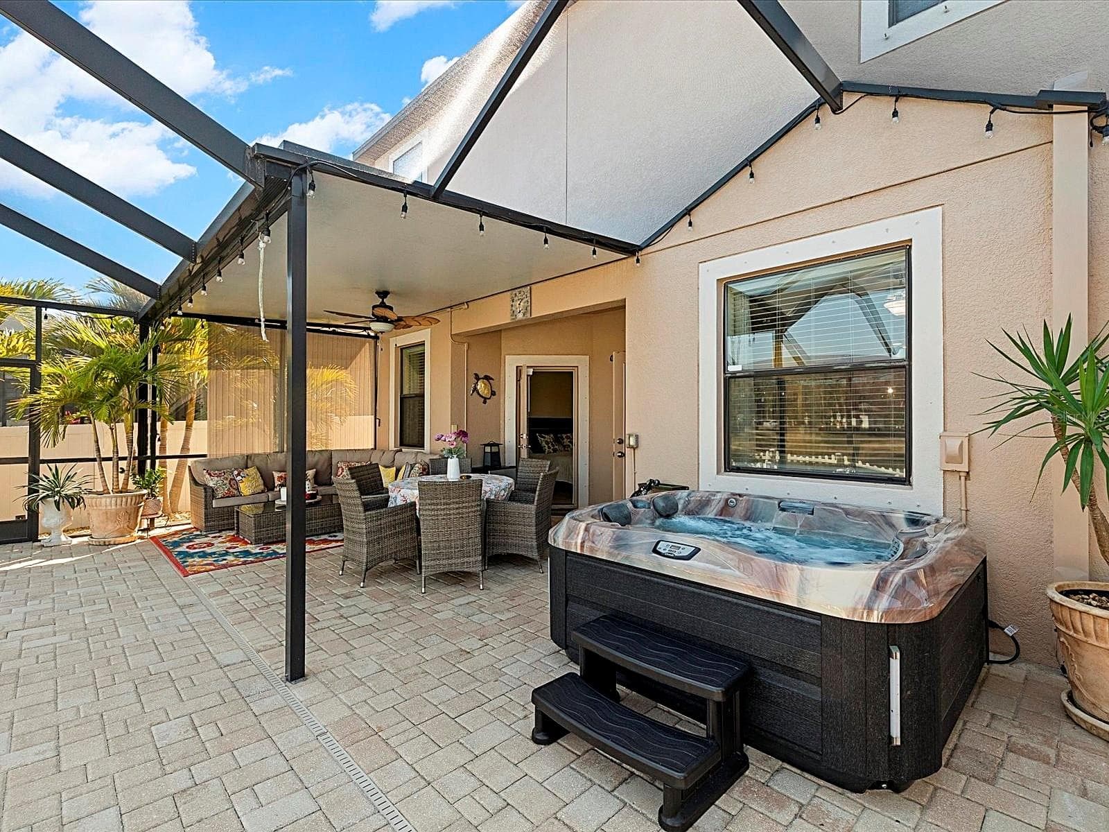 Covered Lanai and Jacuzzi - 1716 HADDEN HALL PL, TRINITY