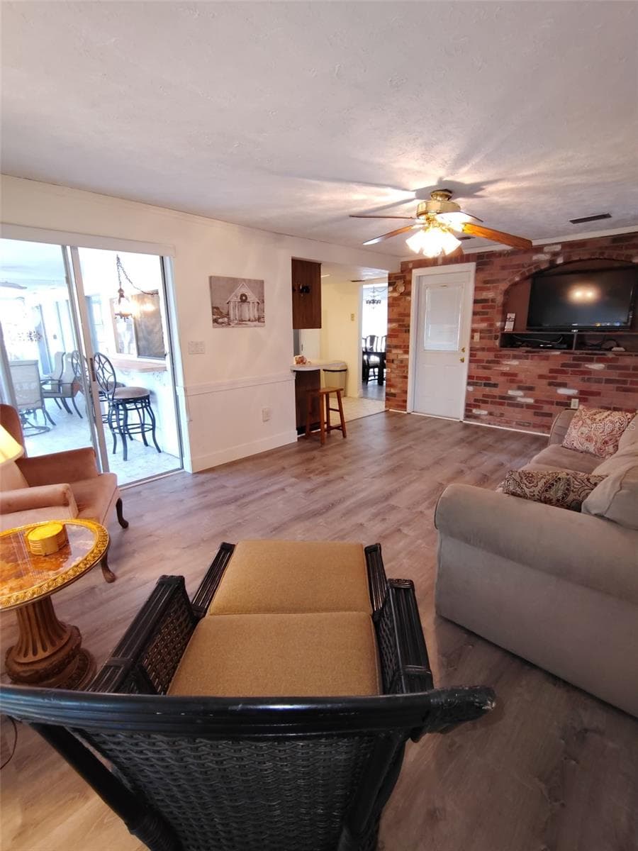 Single Family Residence at 3425 RICHBORO DR, HOLIDAY, photo 5 of 14