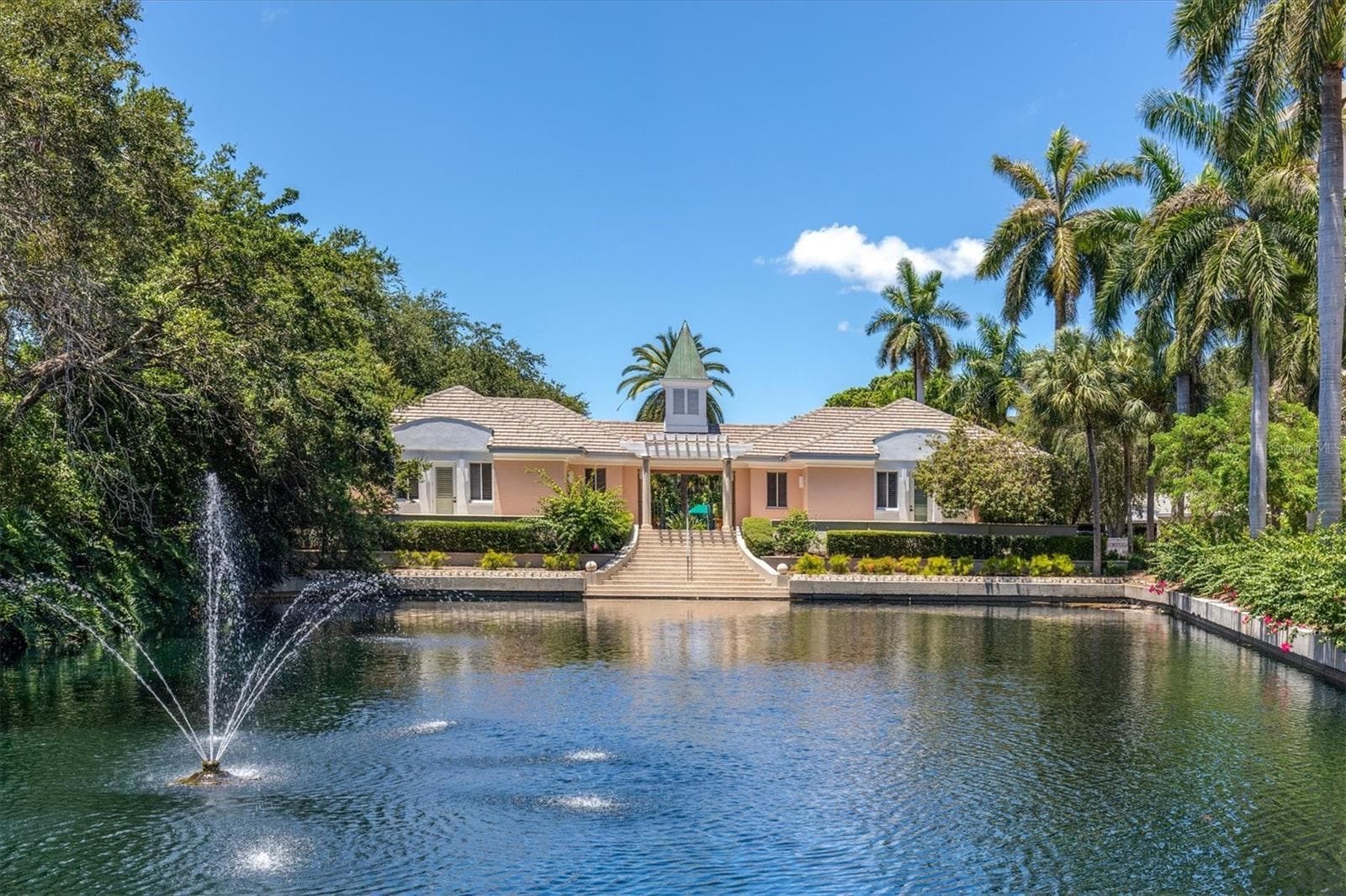 clubhouse - 4993 BACOPA LN S #705, ST PETERSBURG