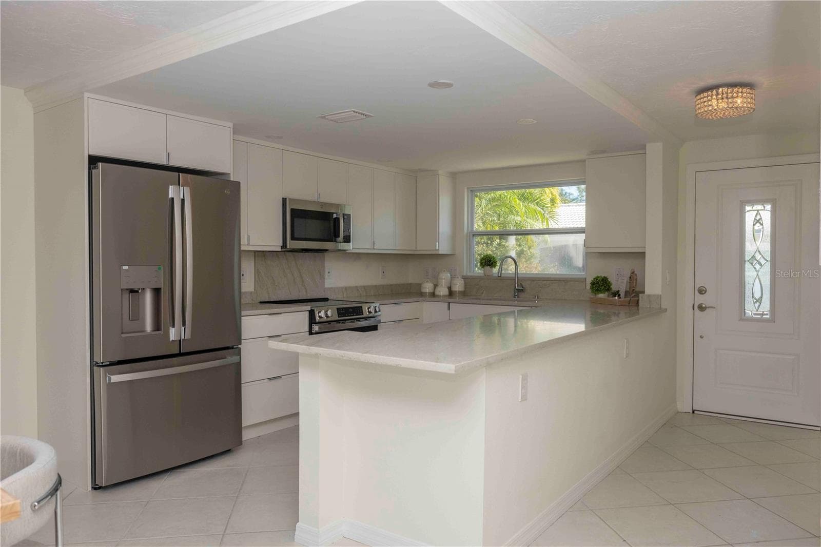 Villa at 563 SPANISH DR S, LONGBOAT KEY, photo 4 of 44