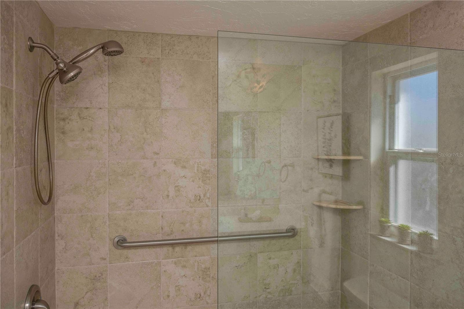 Villa at 563 SPANISH DR S, LONGBOAT KEY, photo 17 of 44