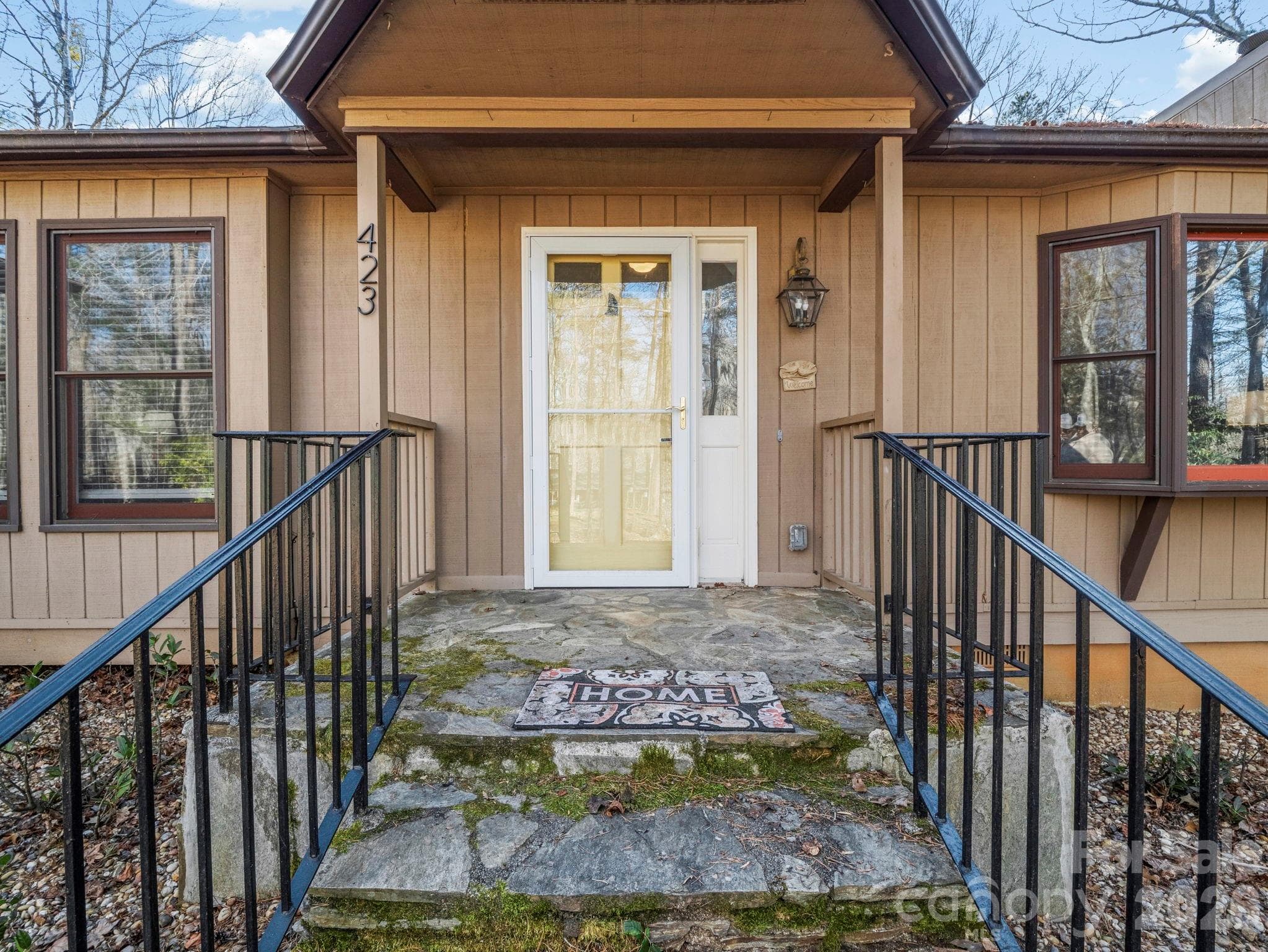 Front entrance - 423 Mountain View Drive, Columbus