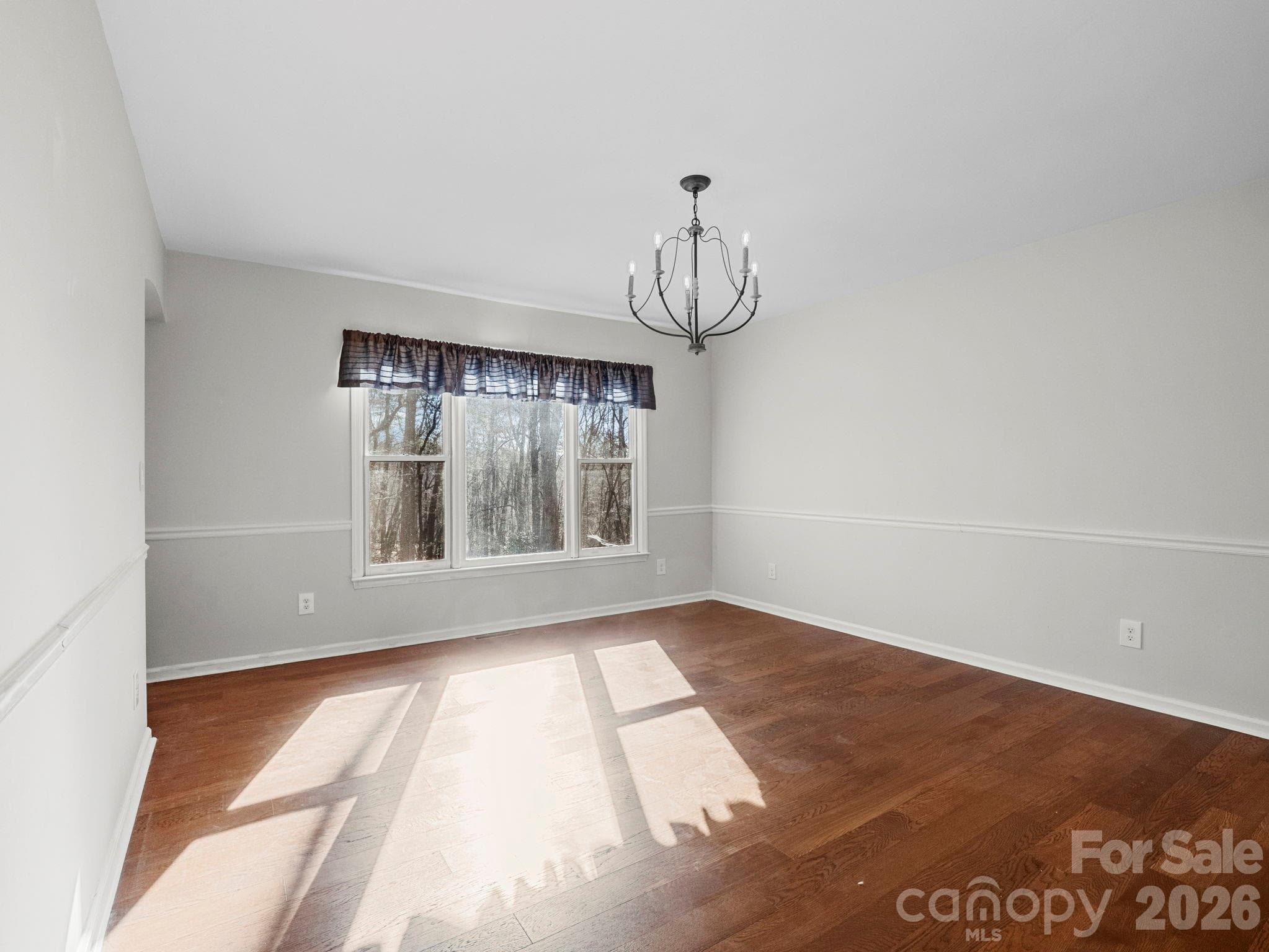 Dining - 423 Mountain View Drive, Columbus
