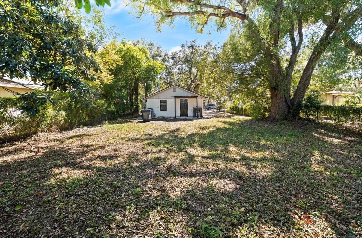 Single Family Residence at 1804 E PALIFOX ST, TAMPA, photo 11 of 15