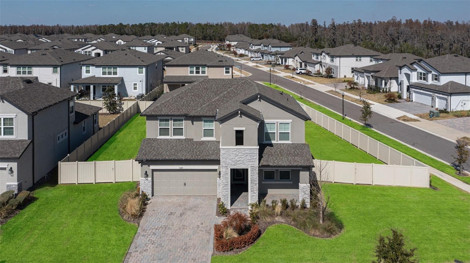 33287 SYCAMORE LEAF DR