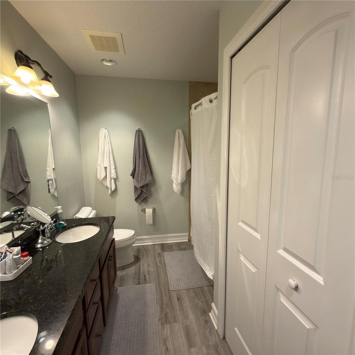 Primary Bathroom - 13941 CLUBHOUSE DR #208, TAMPA