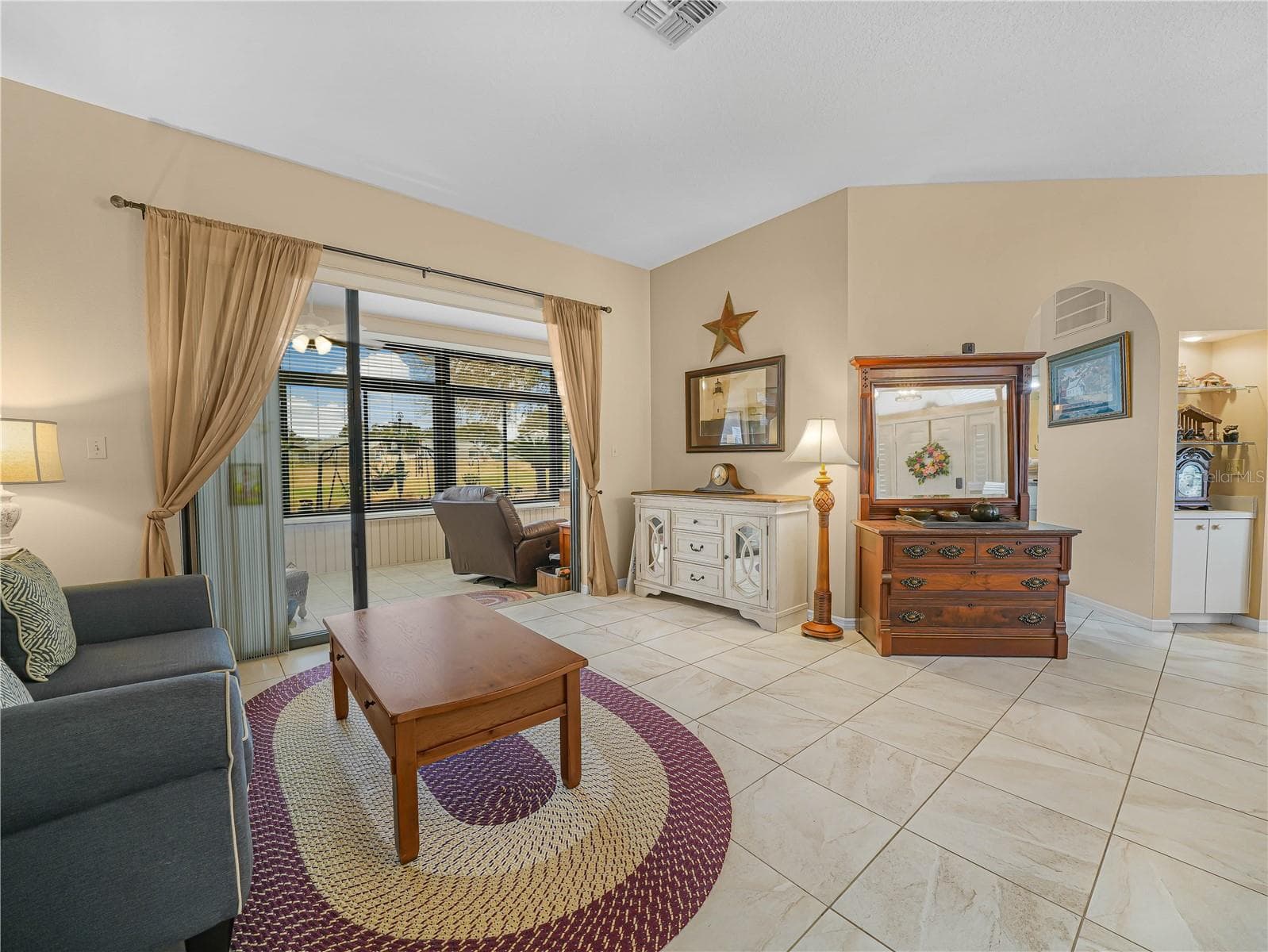 Single Family Residence at 5888 SANDPIPERS DR, LAKELAND, photo 6 of 25