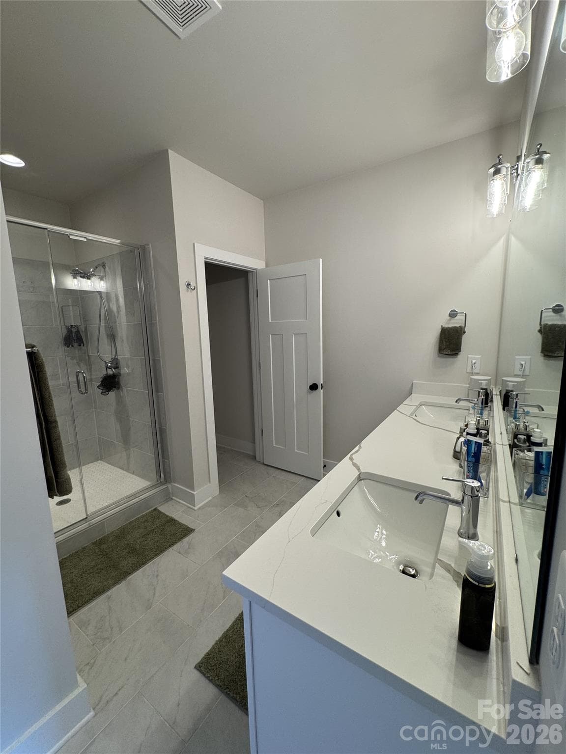 Townhouse at Charlotte, photo 16 of 21