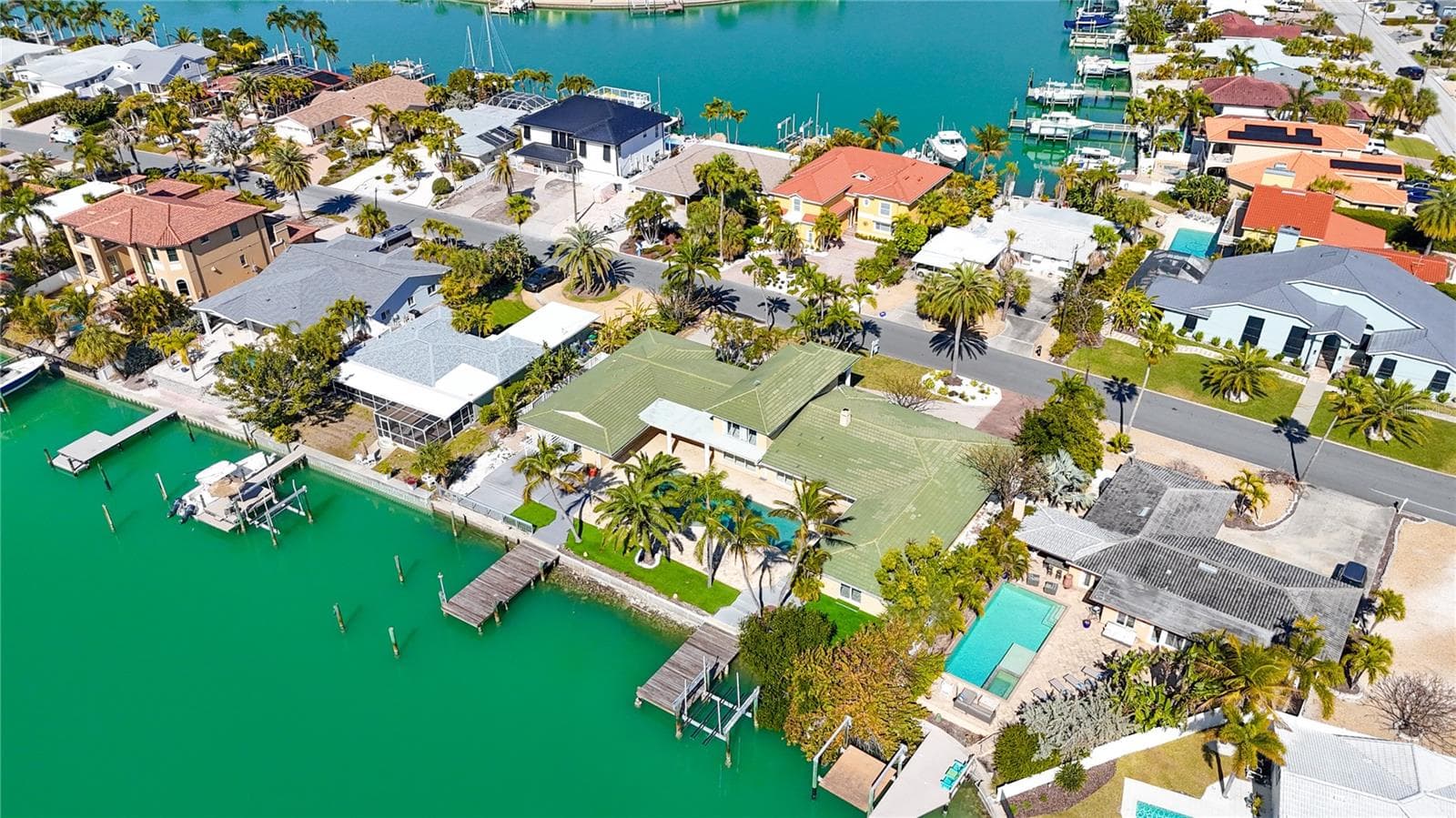 Single Family Residence at 482 HERMOSITA DR, ST PETE BEACH, photo 87 of 92