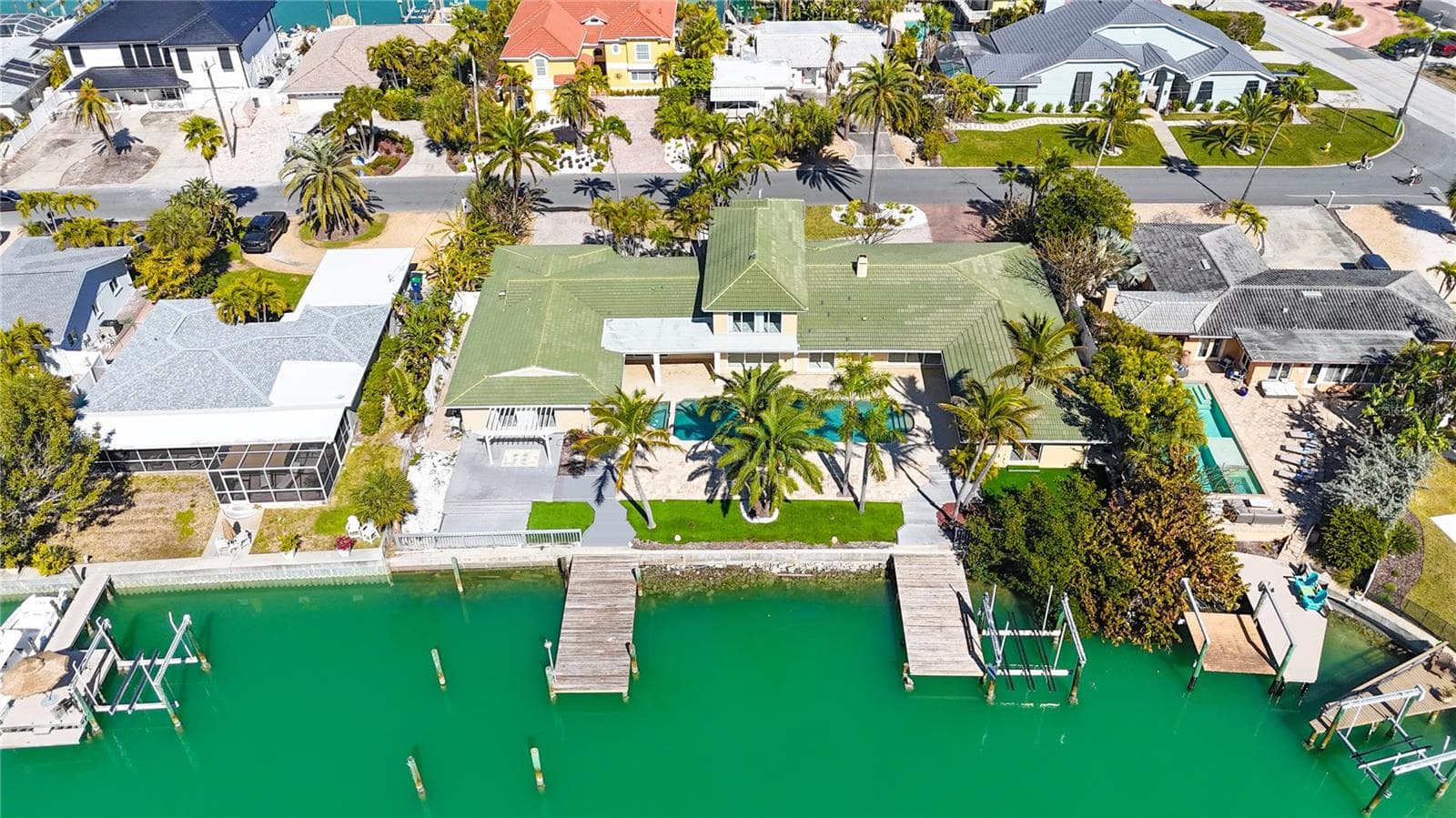 Single Family Residence at 482 HERMOSITA DR, ST PETE BEACH, photo 89 of 92