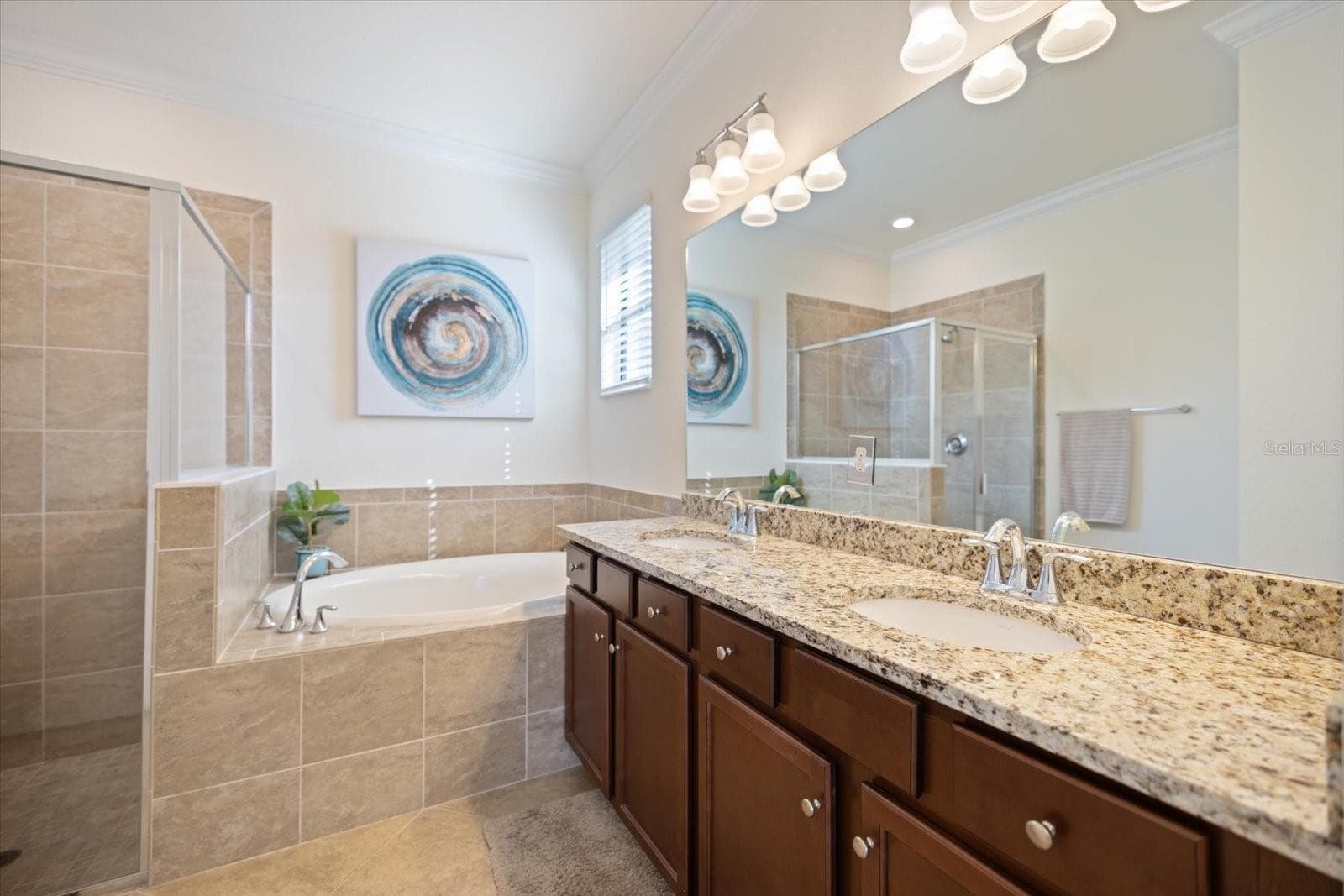 Primary bathroom - 19393 CRUISE DR, VENICE
