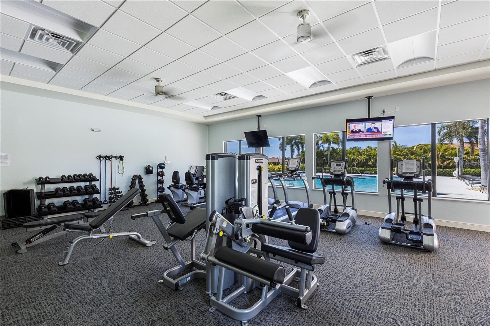 Fitness center - 19393 CRUISE DR, VENICE