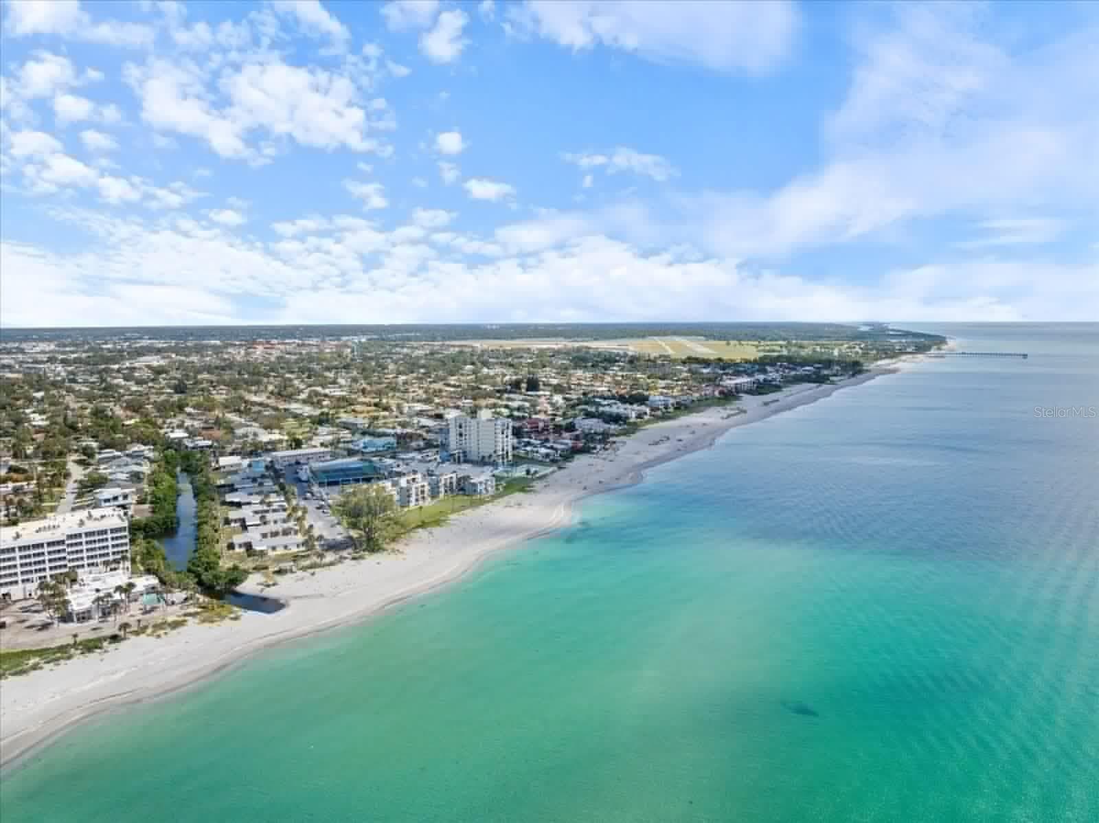 Gulf Beaches - 19393 CRUISE DR, VENICE