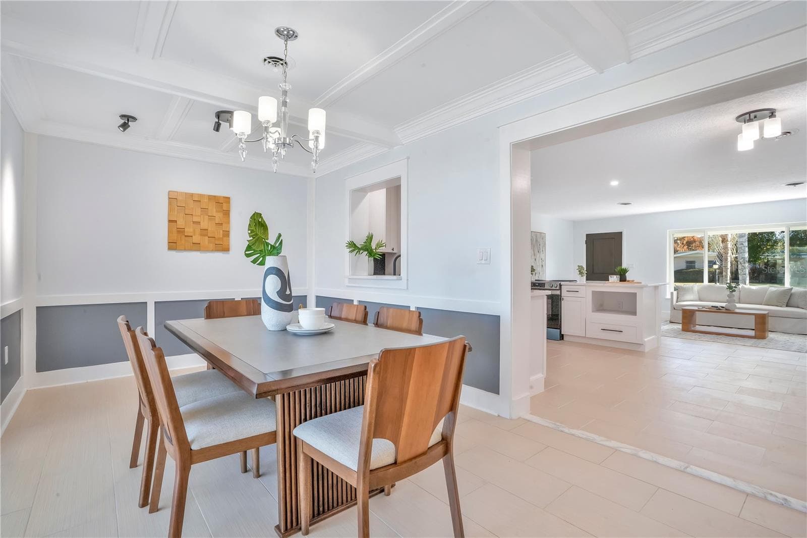 Formal Dining Room: Coffered Ceiling - 2801 GULFSTREAM RD, ORLANDO