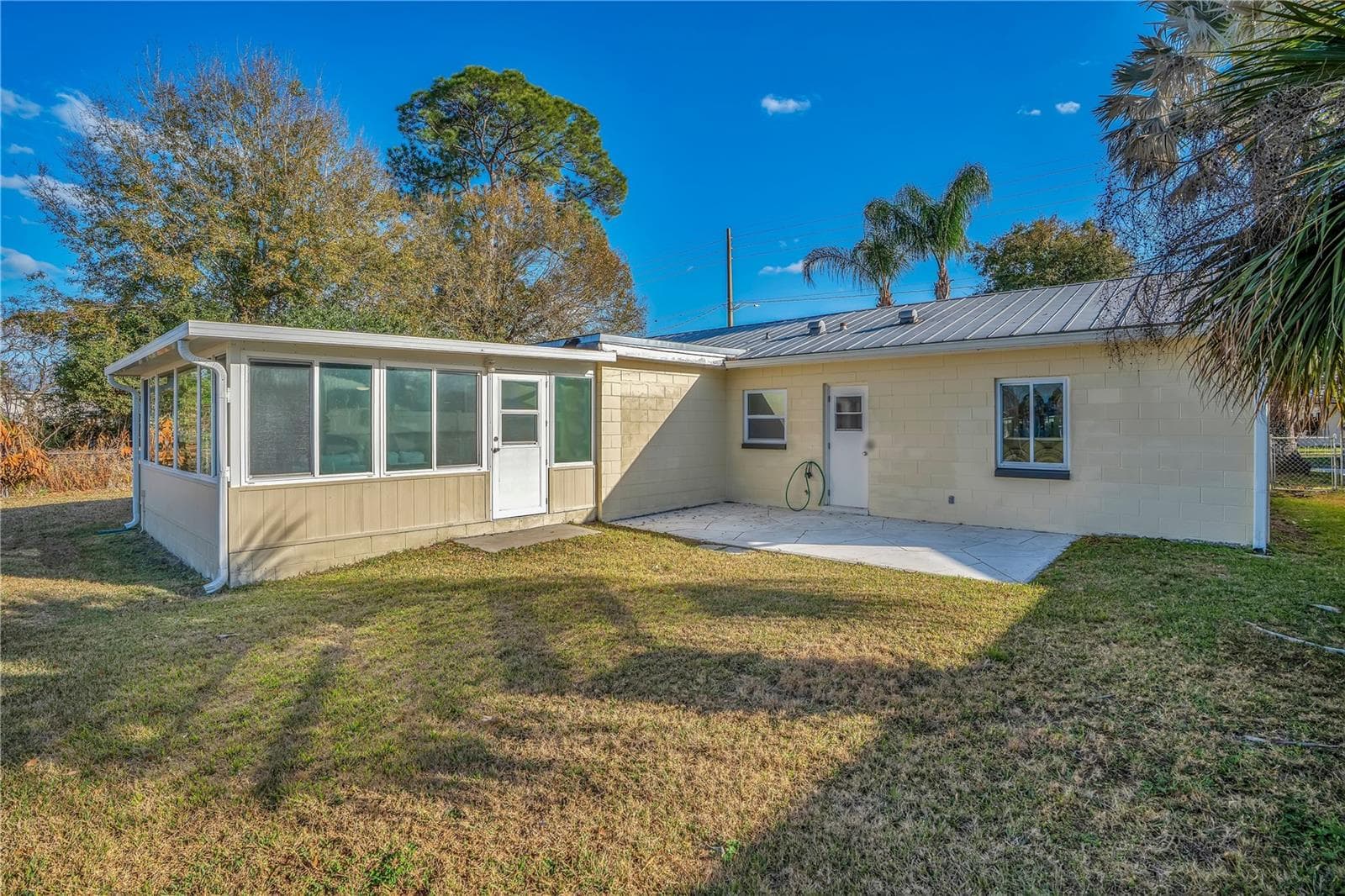 Back of Home - 2801 GULFSTREAM RD, ORLANDO