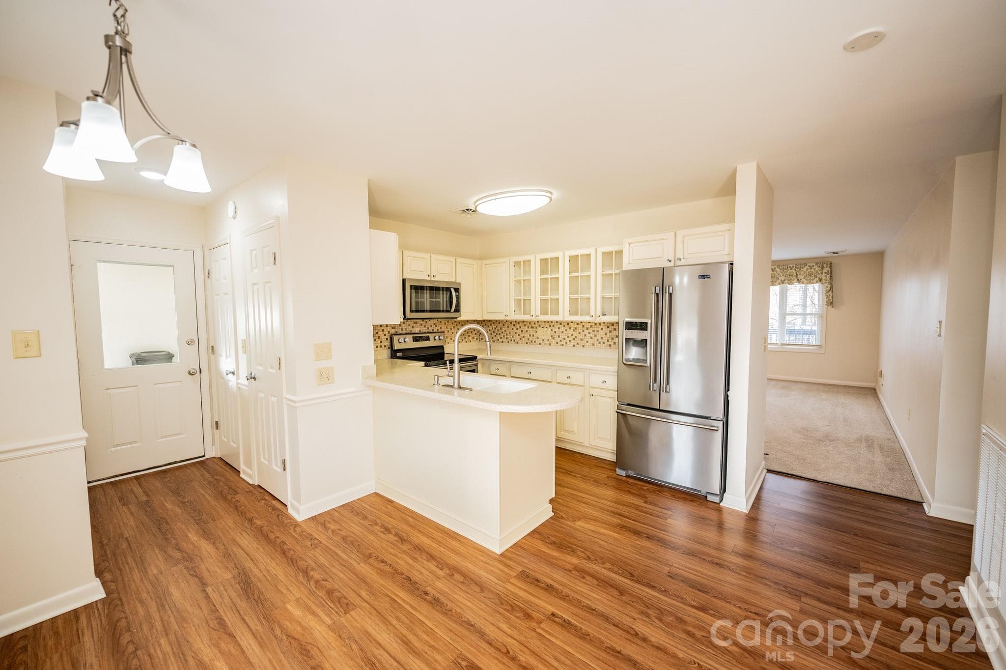 kitchen - 250 Eastwood Village Drive, Bostic