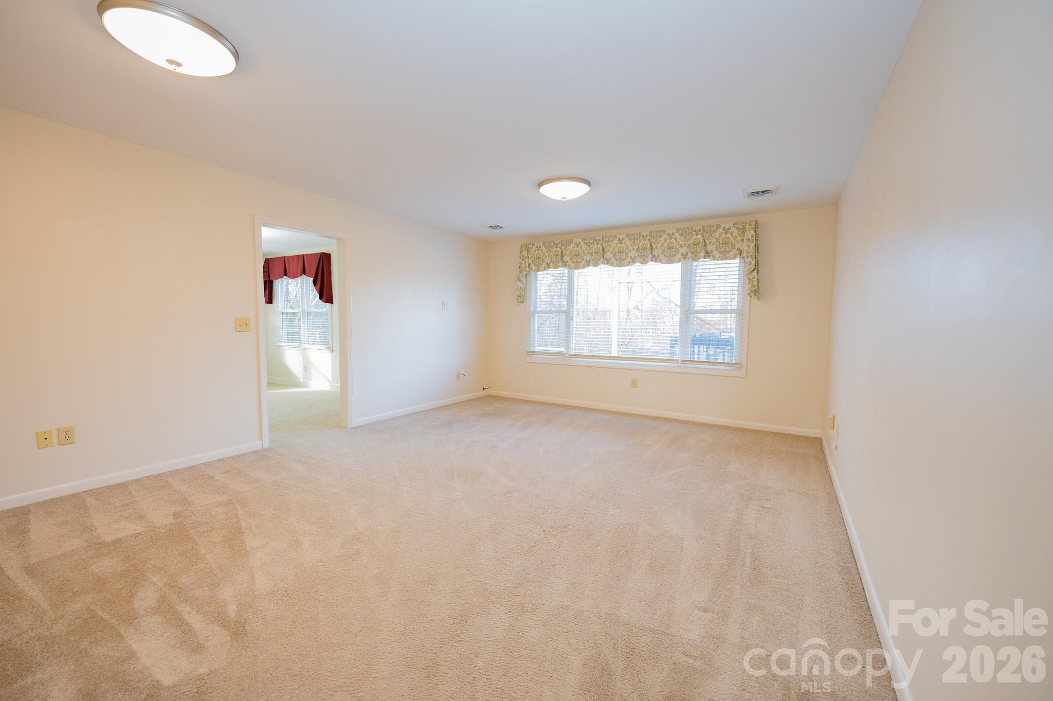 Family room - 250 Eastwood Village Drive, Bostic