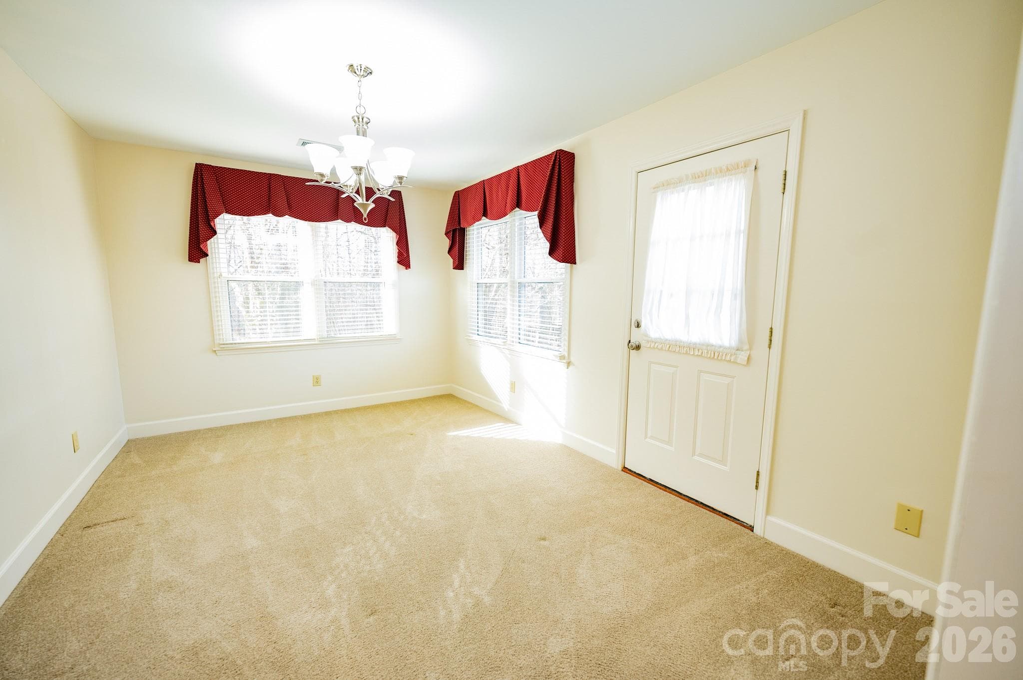 dining room/additional room - 250 Eastwood Village Drive, Bostic