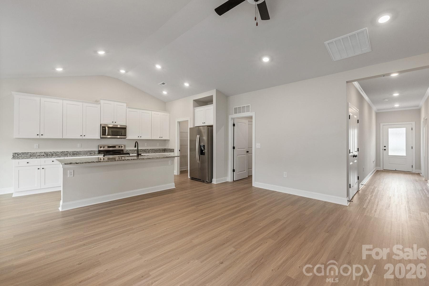 Single Family Residence at 6738 Fairford Drive, Charlotte, photo 3 of 12