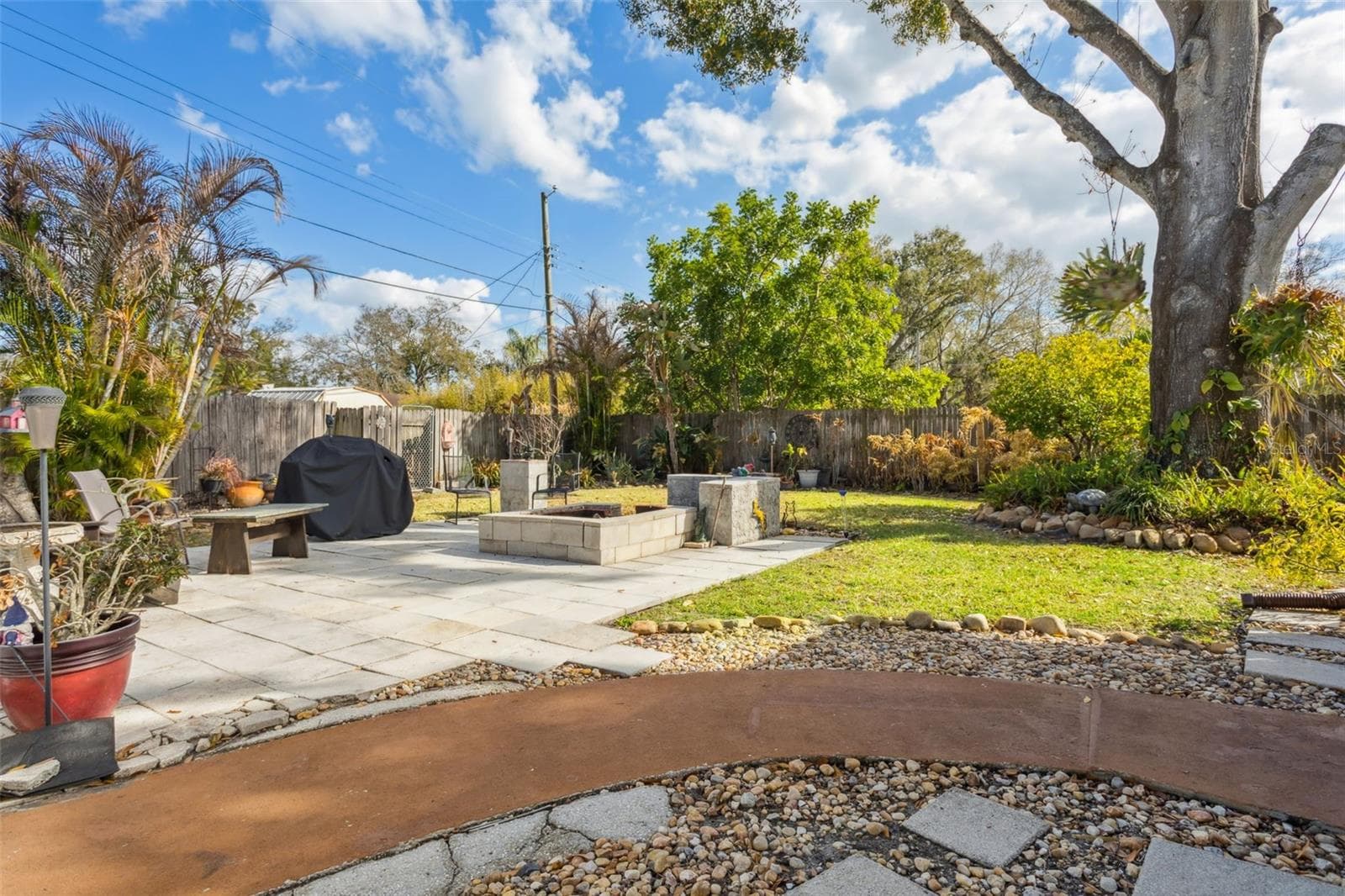 Single Family Residence at 1023 N BASK DR, TAMPA, photo 28 of 36