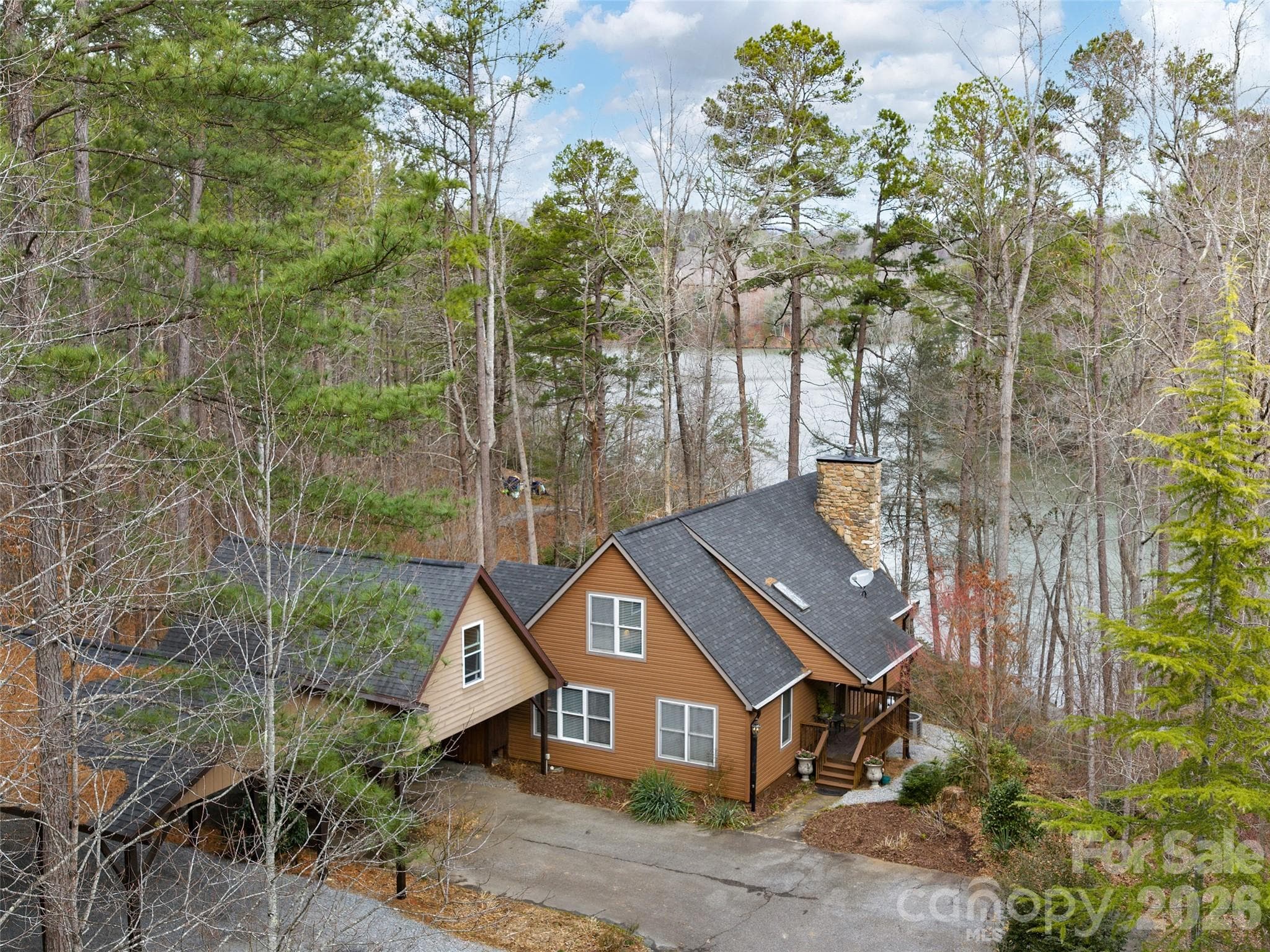 Perched above the lake - Mill Spring