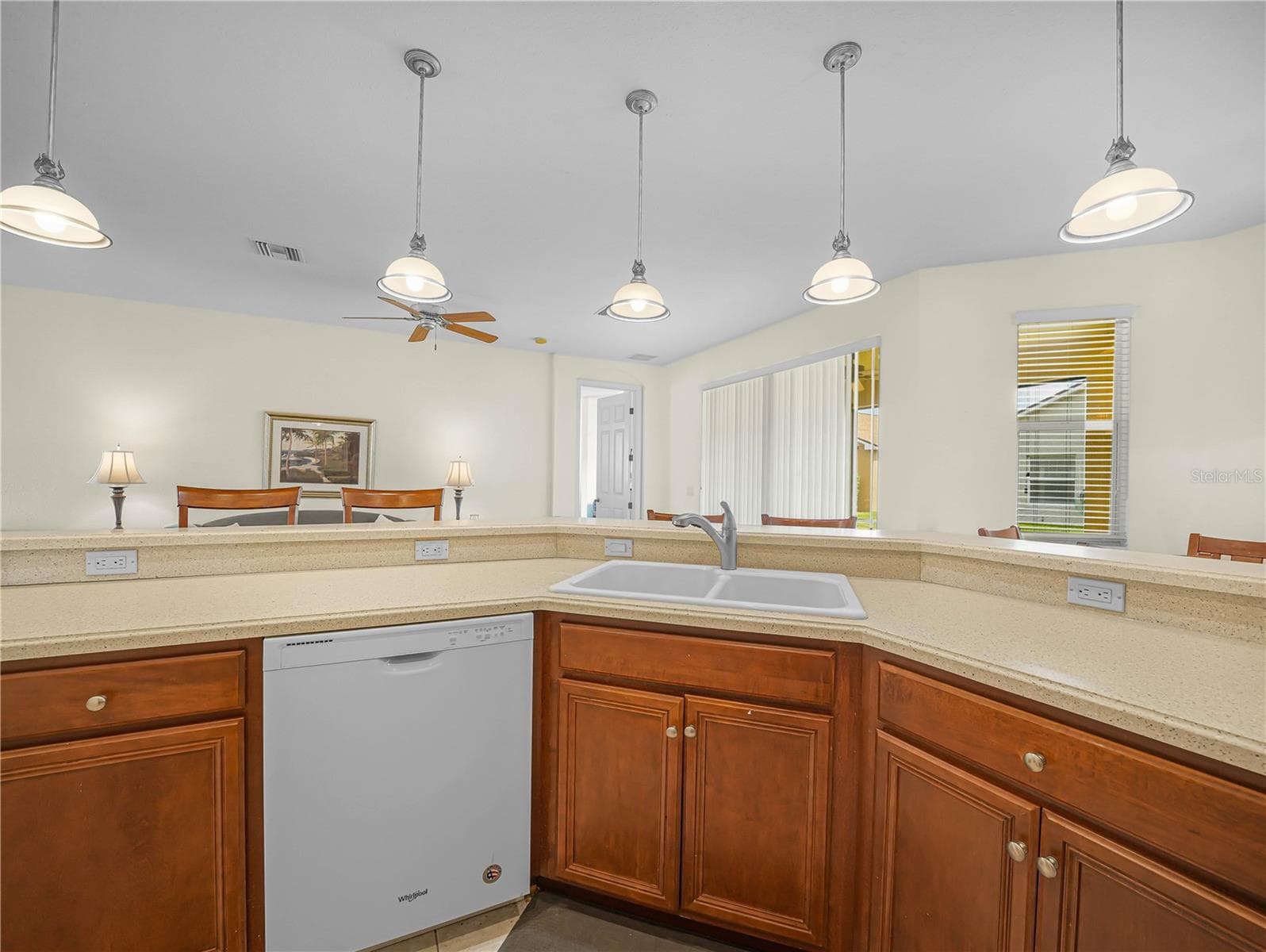 Pendant Lighting above Step Up Breakfast Bar - 5264 GREEN DR, WINTER HAVEN