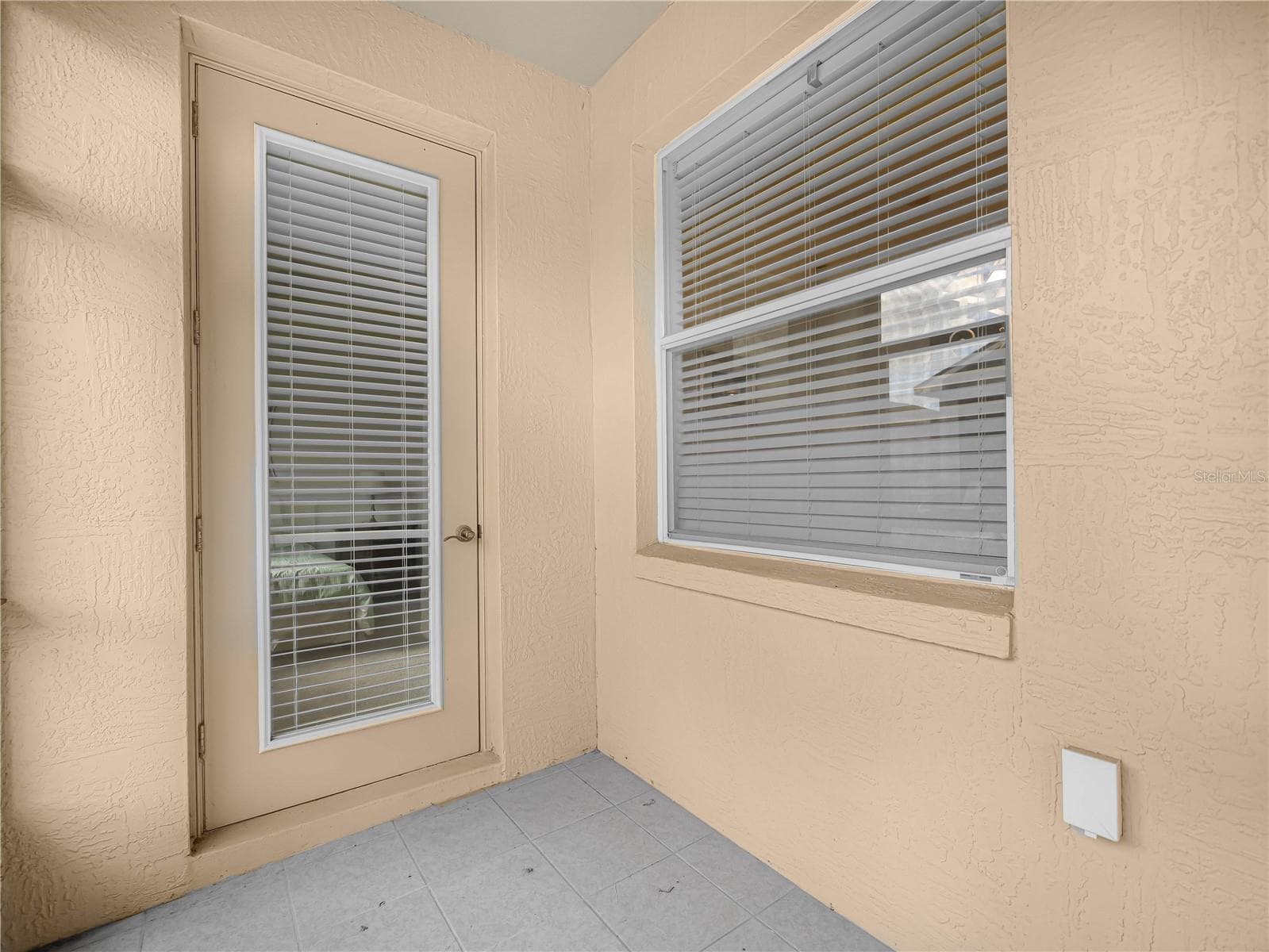 Access Door to Bedroom 3/Flex Room - 5264 GREEN DR, WINTER HAVEN
