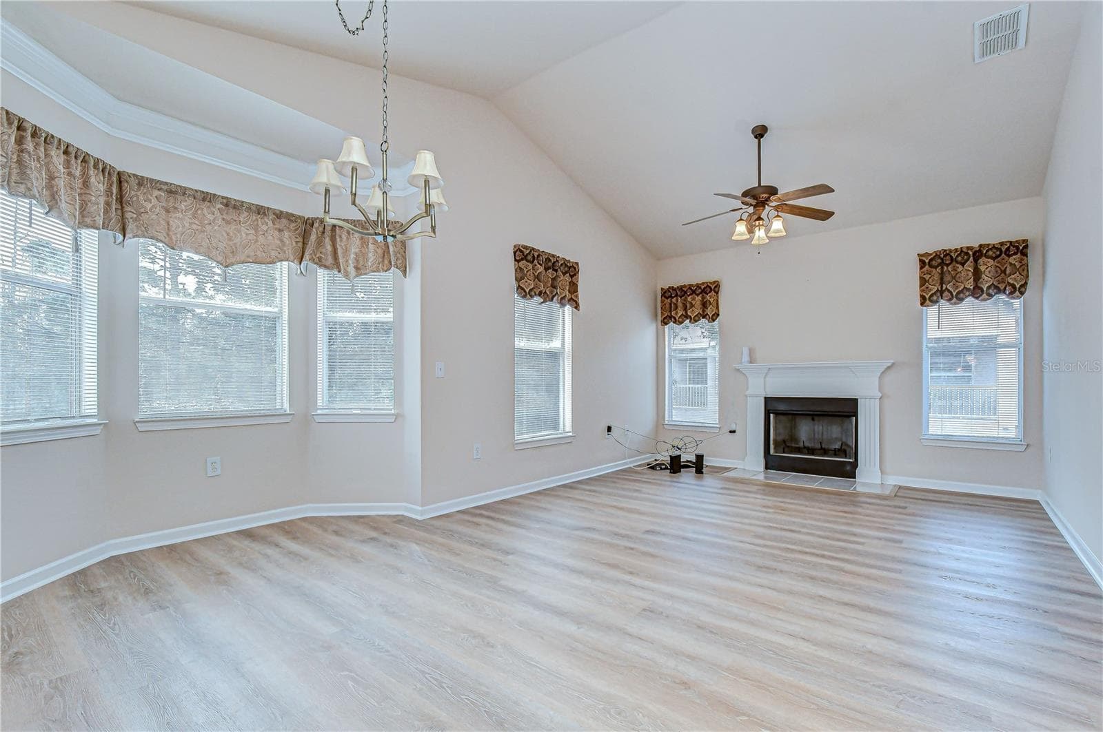 Condominium at 10409 VILLA VIEW CIR #10409, TAMPA, photo 6 of 48