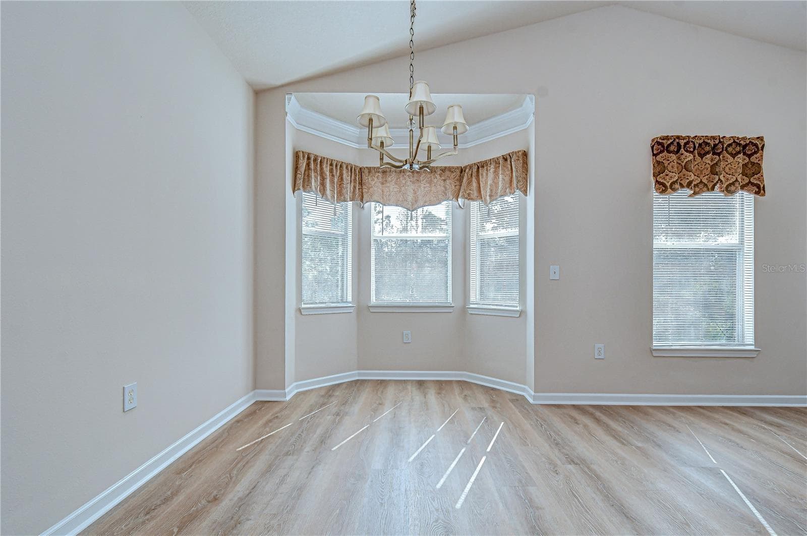 Condominium at 10409 VILLA VIEW CIR #10409, TAMPA, photo 8 of 48