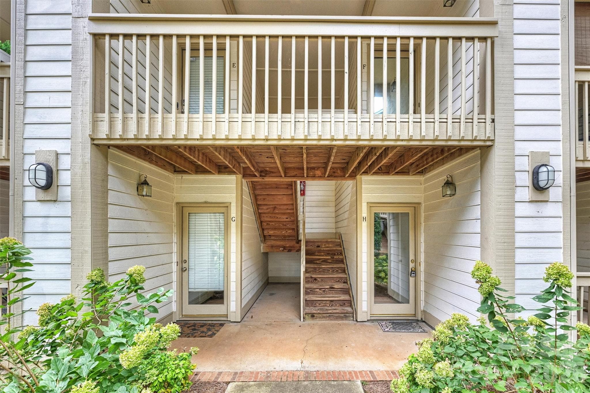 Condominium at 1031 Churchill Downs Court, Charlotte, photo 2 of 23