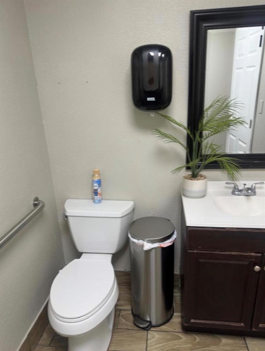 Business Opportunity at 517 N SEMORAN BLVD, ORLANDO, photo 7 of 7
