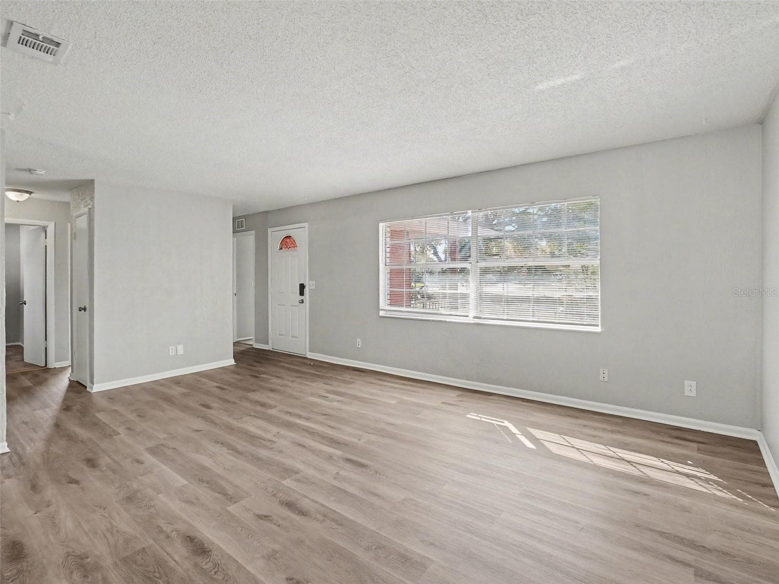 Single Family Residence at 555 THOMAS JEFFERSON WAY, ORLANDO, photo 6 of 22