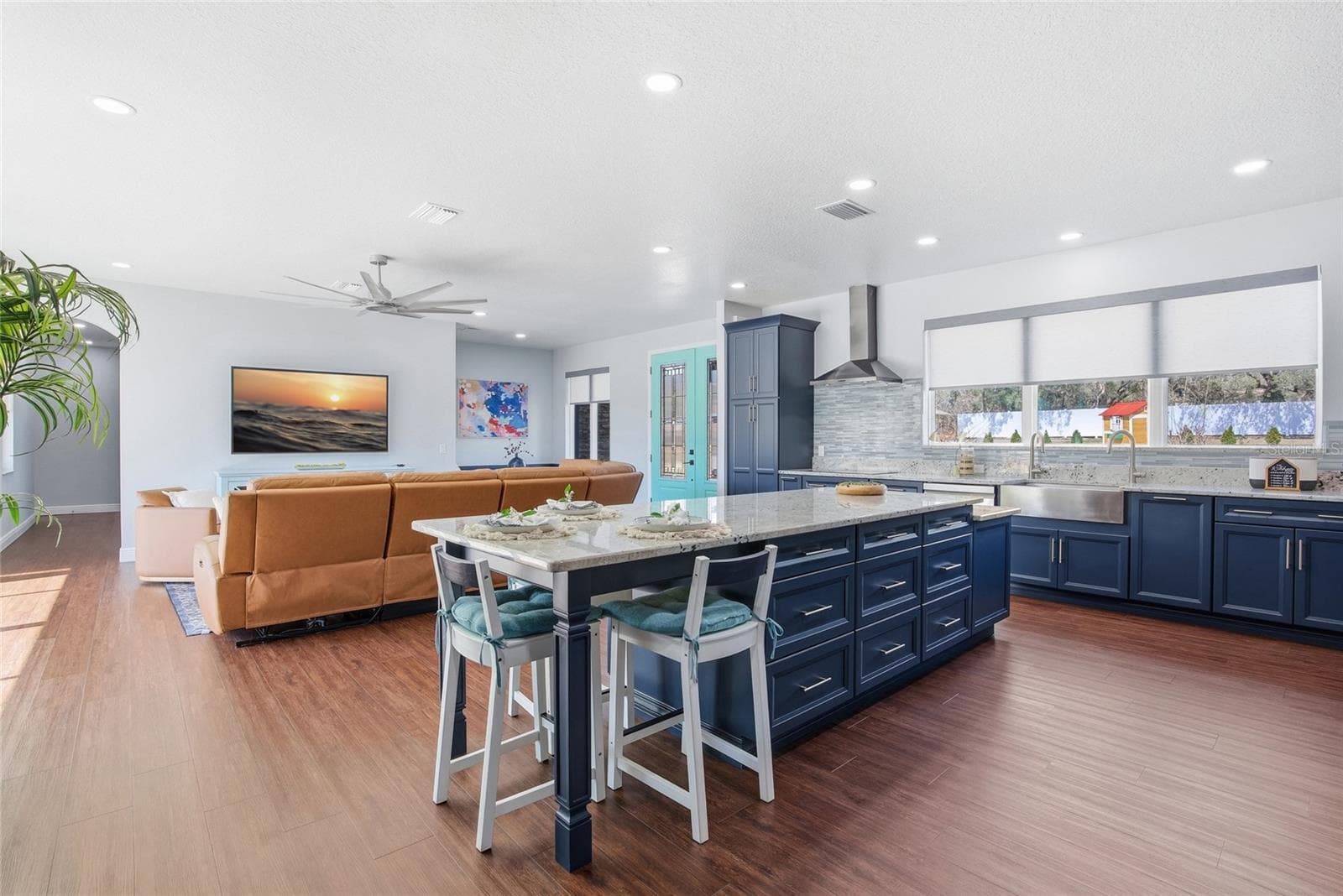 Beautiful New Custom Kitchen - 16090 FRINGE TREE DR, SPRING HILL