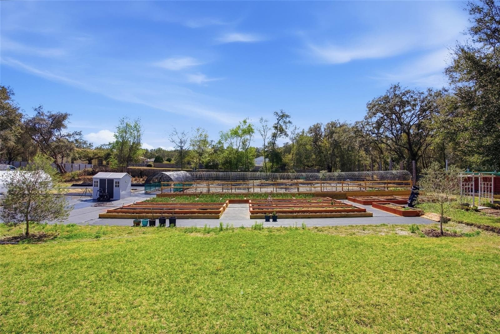 Your Own Homestead - 16090 FRINGE TREE DR, SPRING HILL