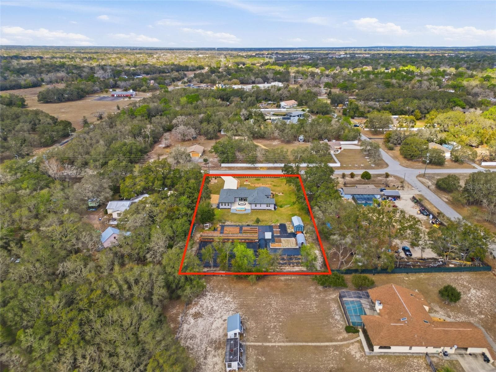 So much space for you to create your dream yard! - 16090 FRINGE TREE DR, SPRING HILL