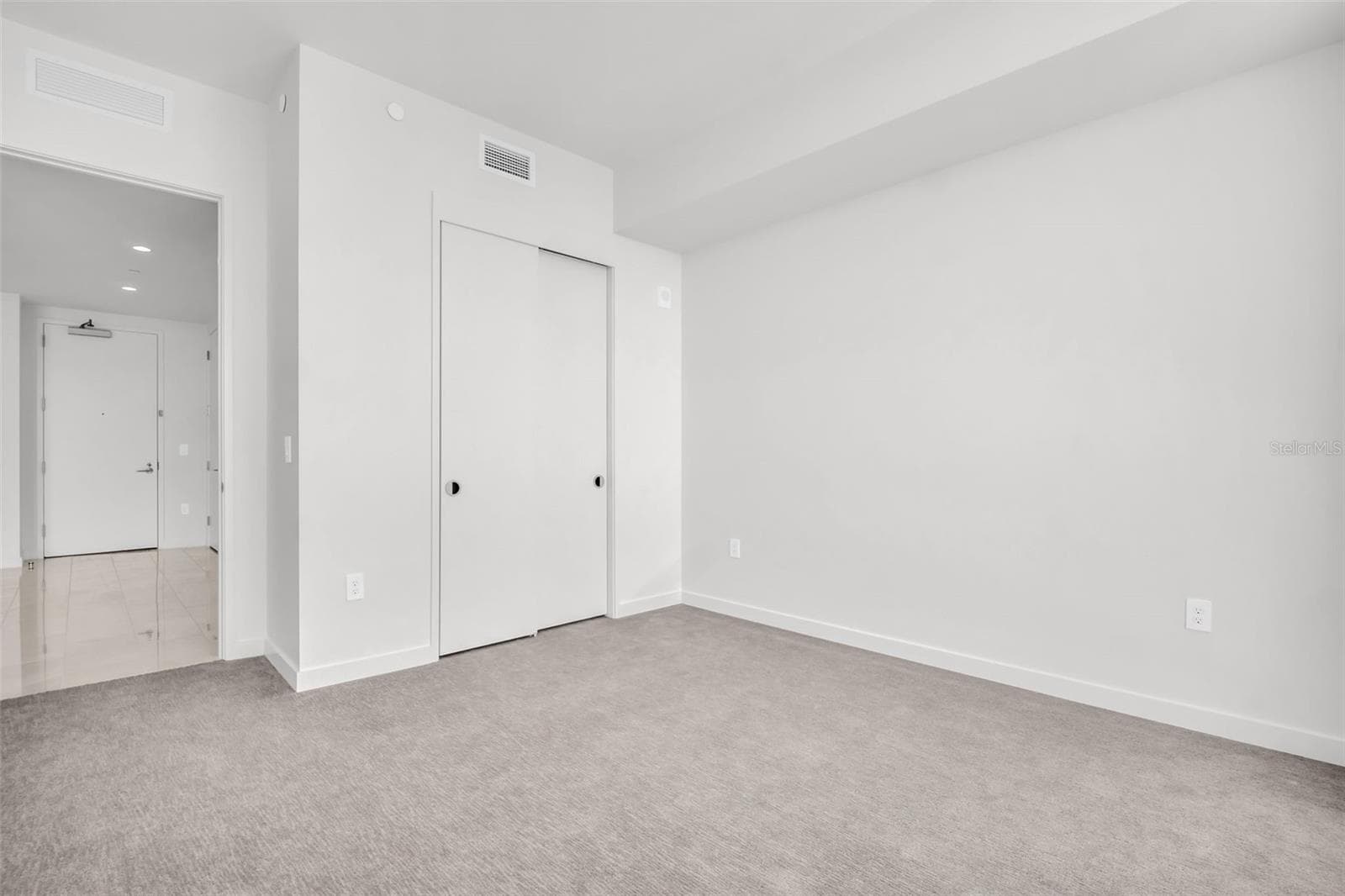Condominium at 400 CENTRAL AVE #2605, ST PETERSBURG, photo 41 of 74