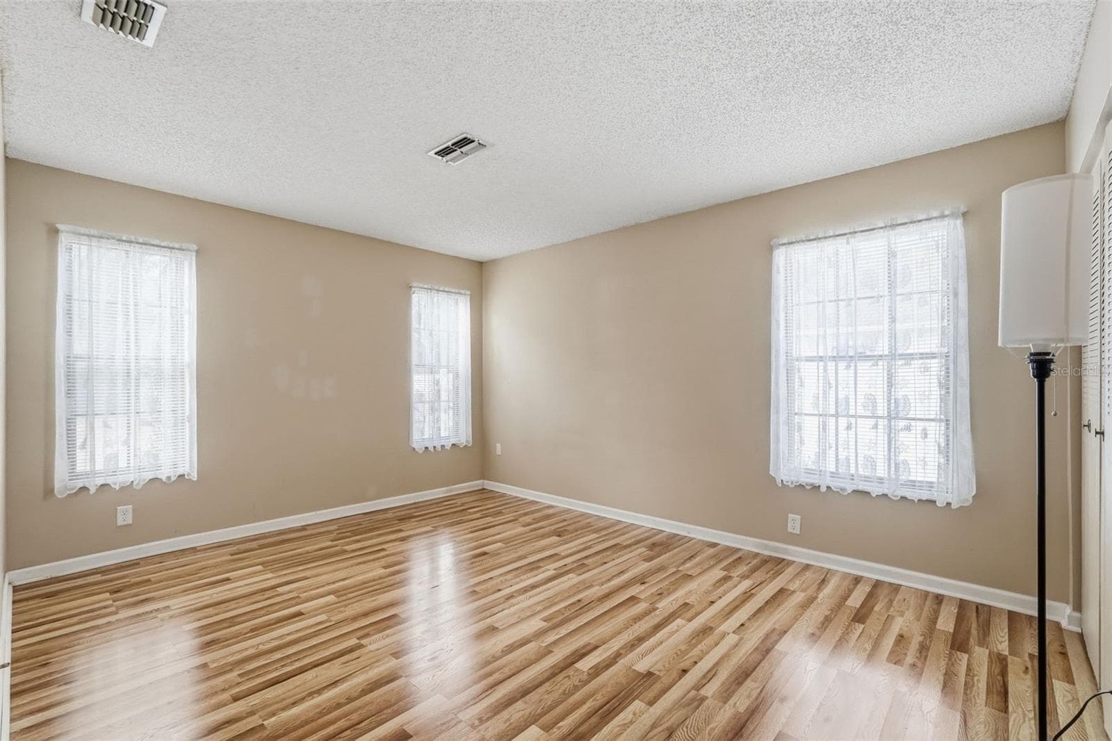 Single Family Residence at 21174 SW PEACH BLOSSOM ST, DUNNELLON, photo 14 of 48