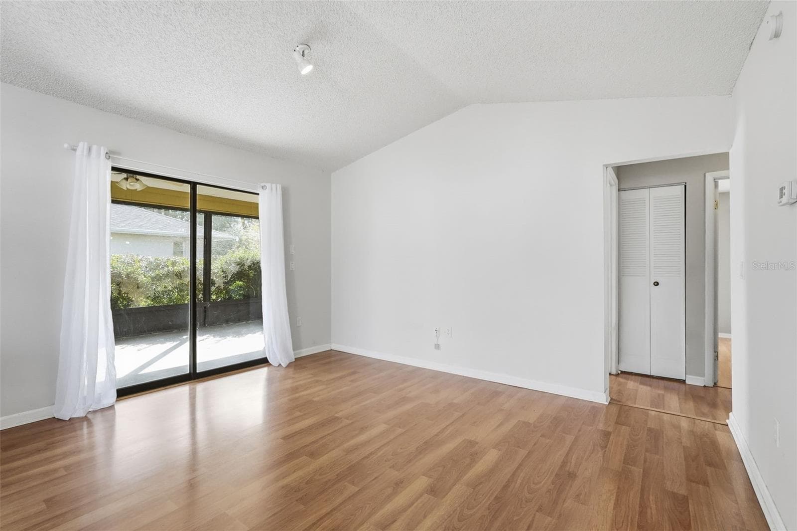Single Family Residence at 21174 SW PEACH BLOSSOM ST, DUNNELLON, photo 20 of 48